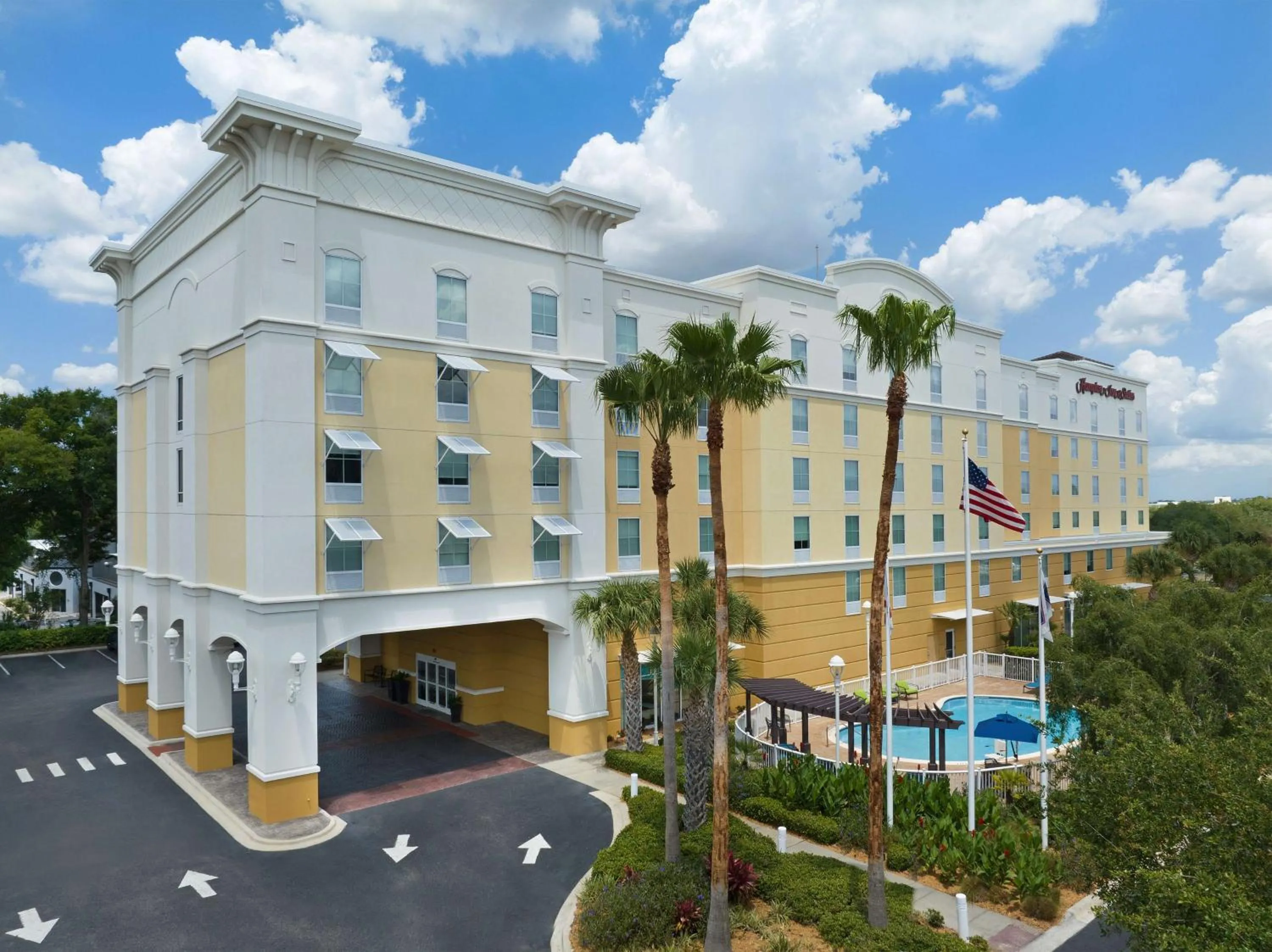 Property building in Hampton Inn & Suites Orlando North Altamonte Springs