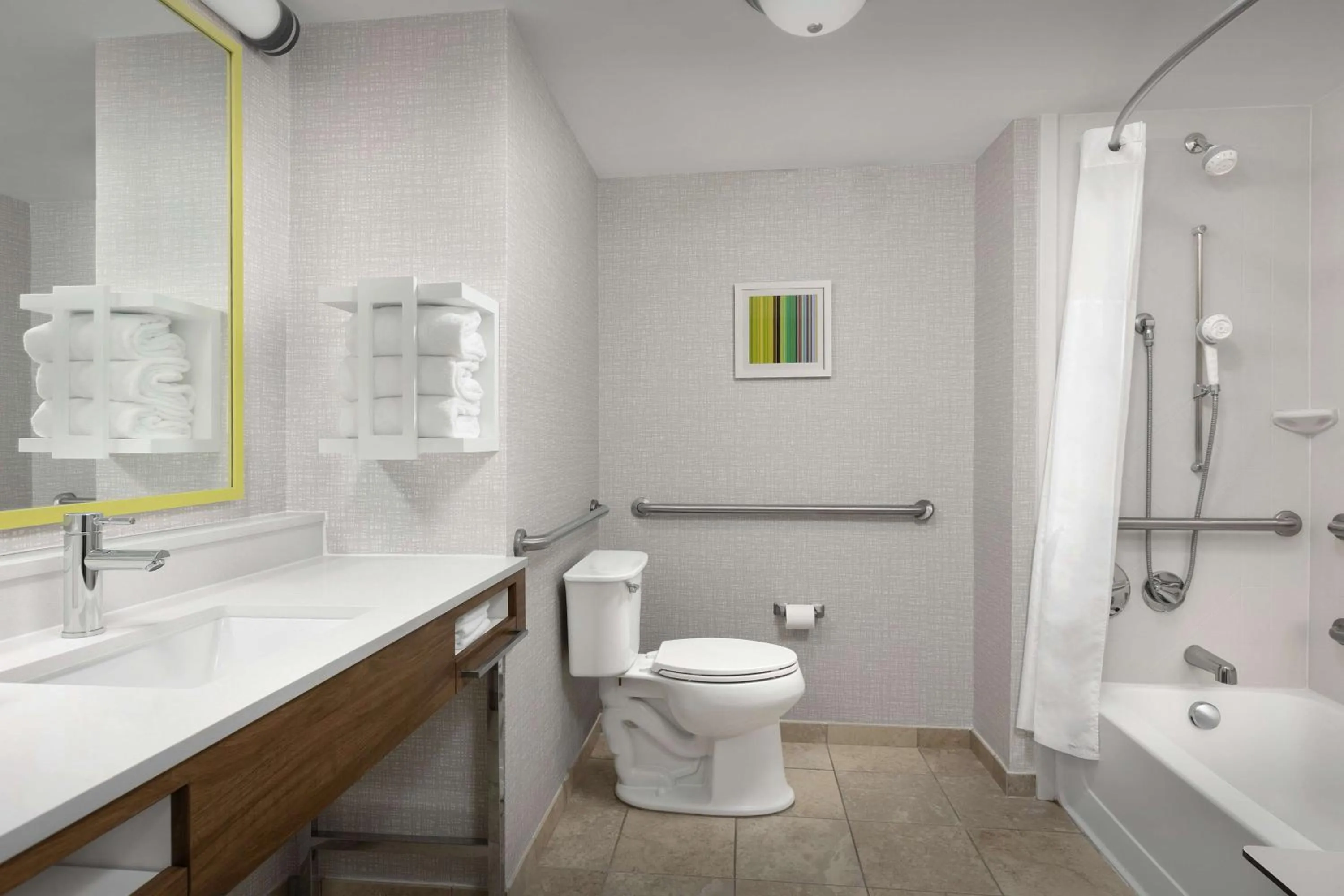 Bathroom in Hampton Inn & Suites Orlando North Altamonte Springs