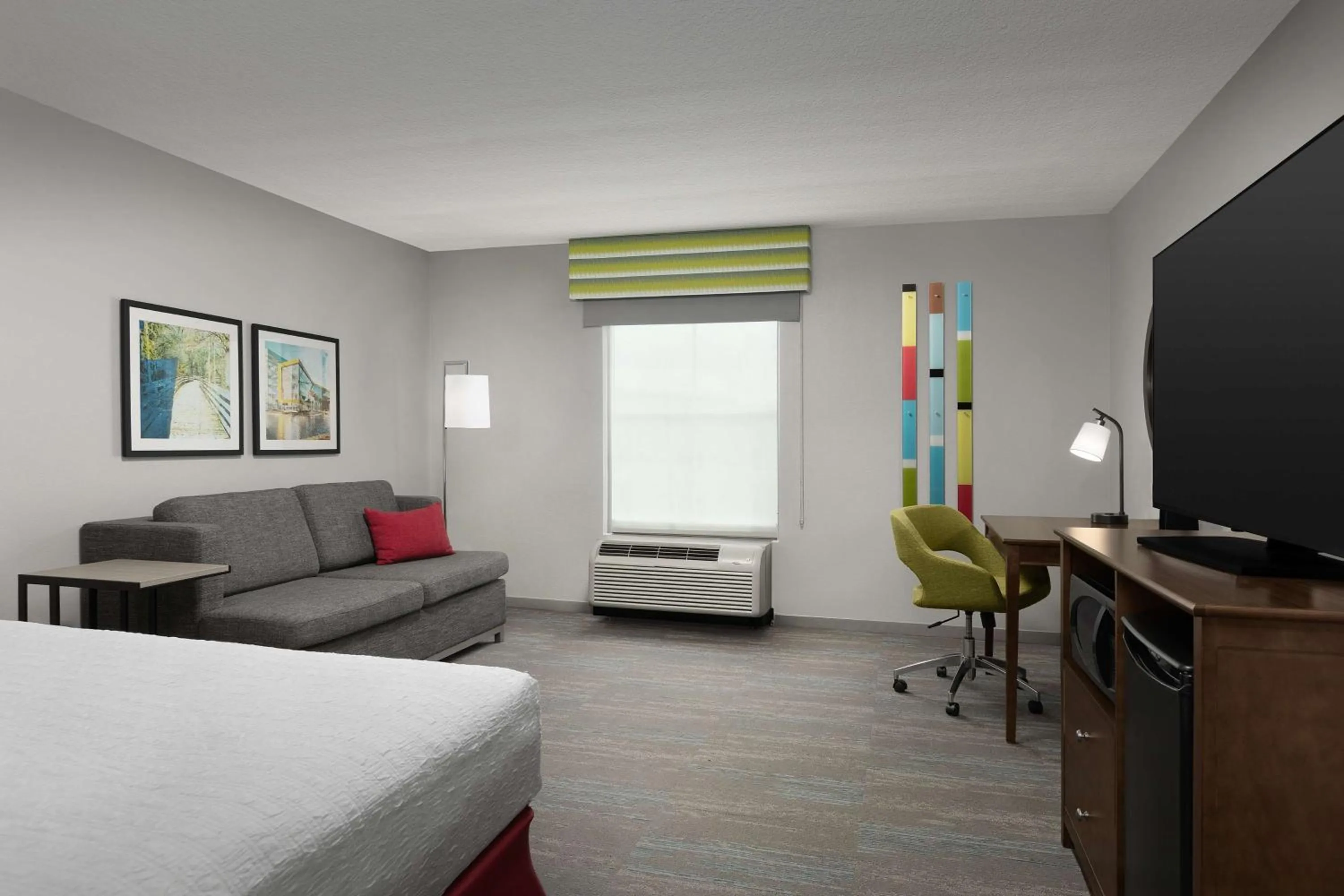 Bedroom, Bed in Hampton Inn & Suites Orlando North Altamonte Springs