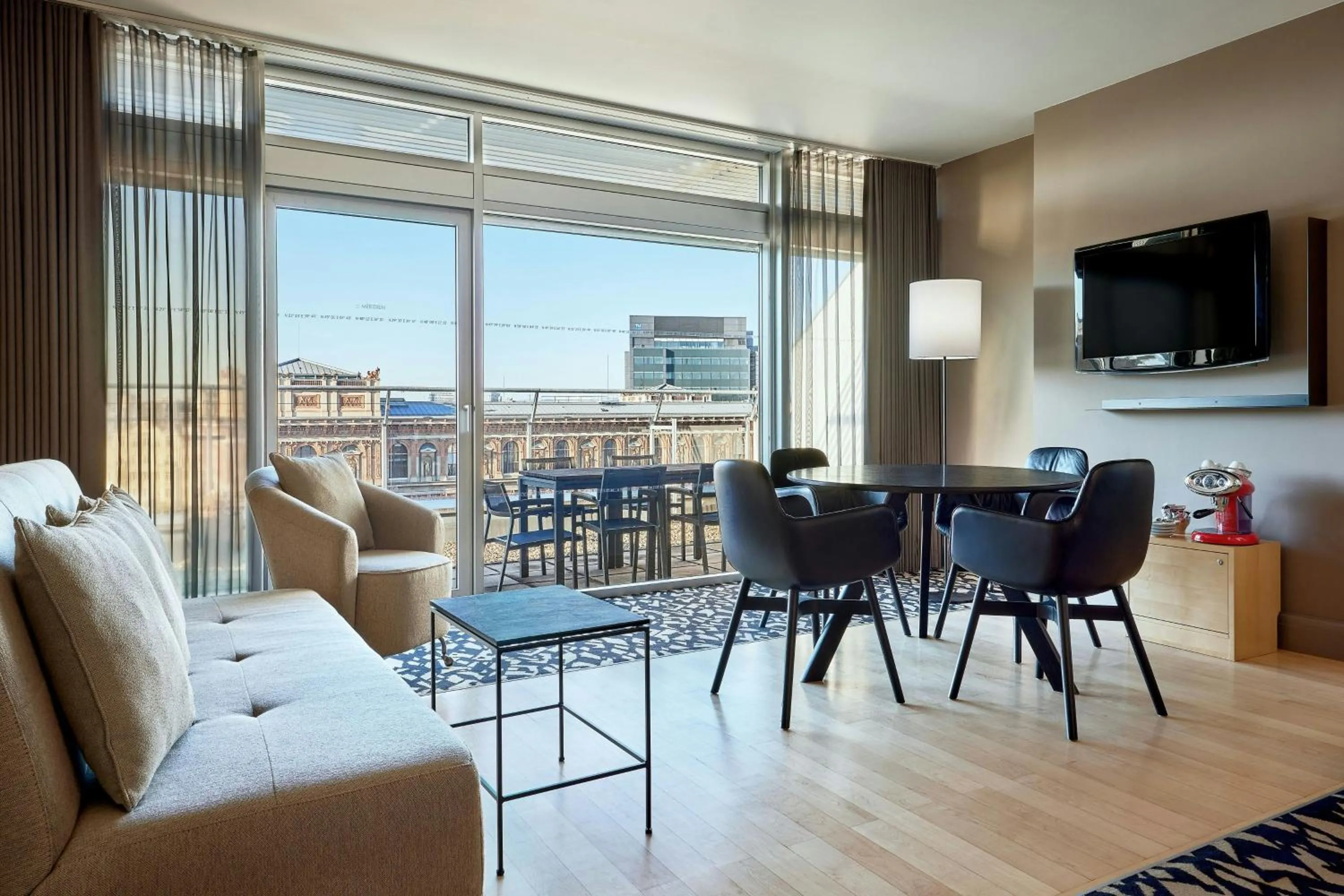 Living room in Le Méridien Vienna