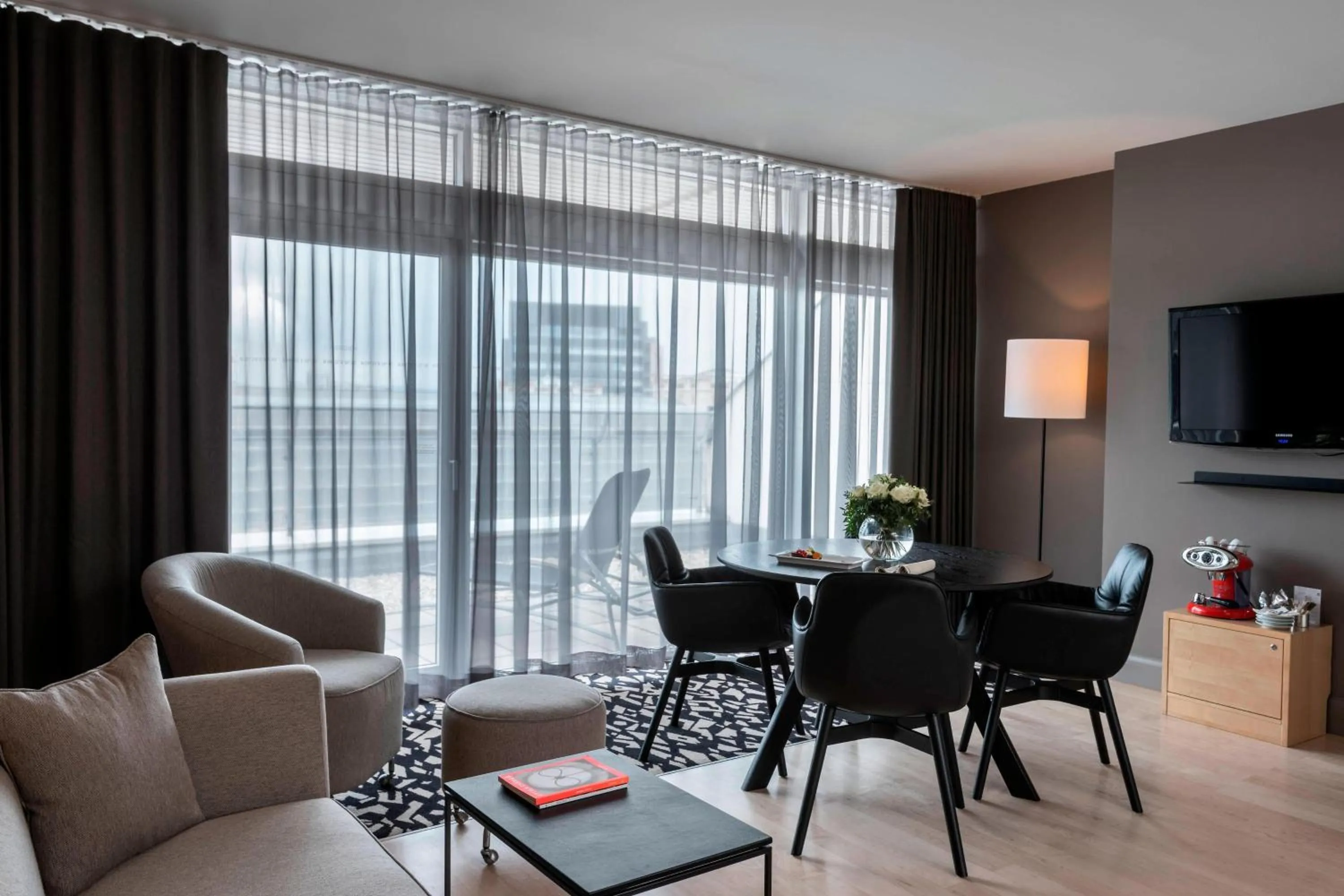 Photo of the whole room in Le Méridien Vienna