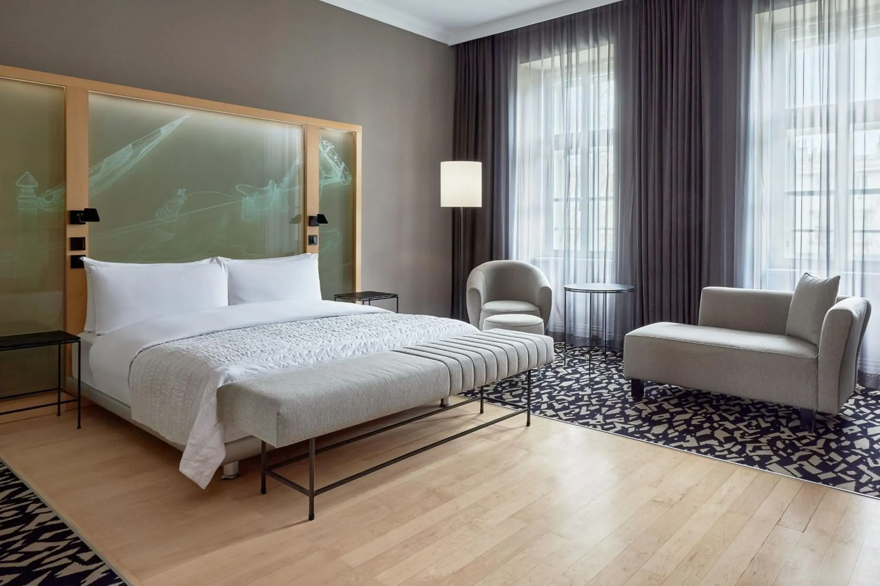 Executive Room with City View in Le Méridien Vienna Executive Room with City View in Le Méridien Vienna