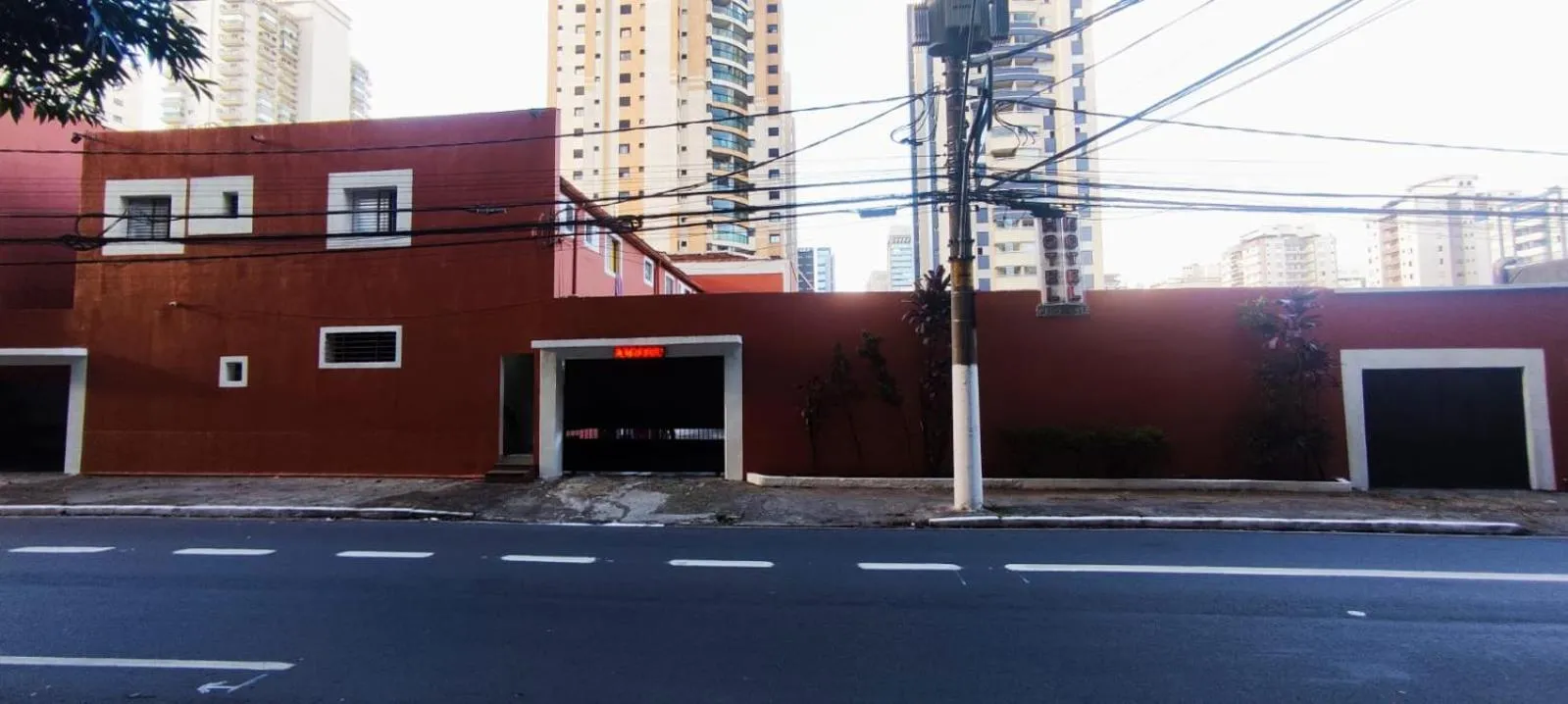 Hotel Lado Leste