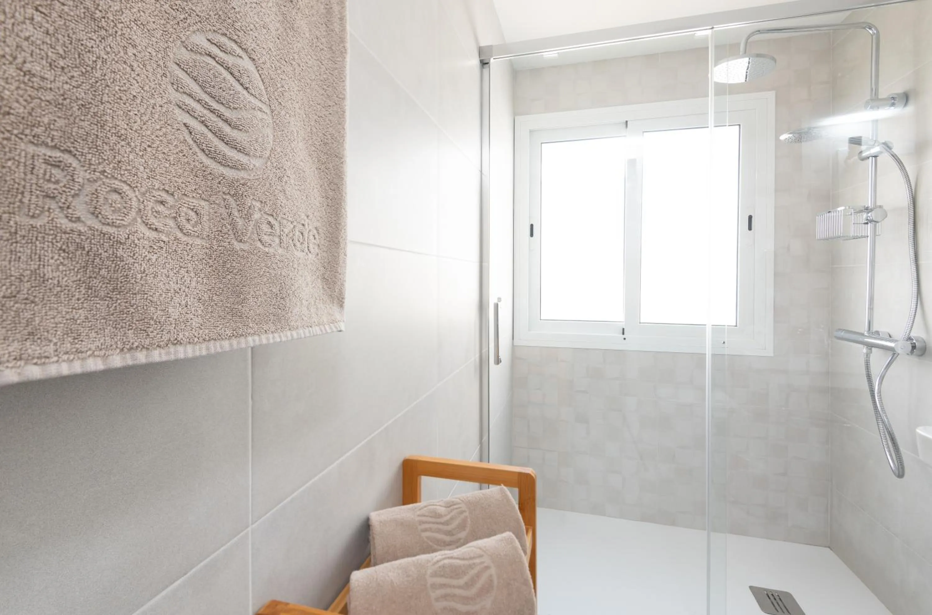 Shower in Roca Verde - Playa del Inglés