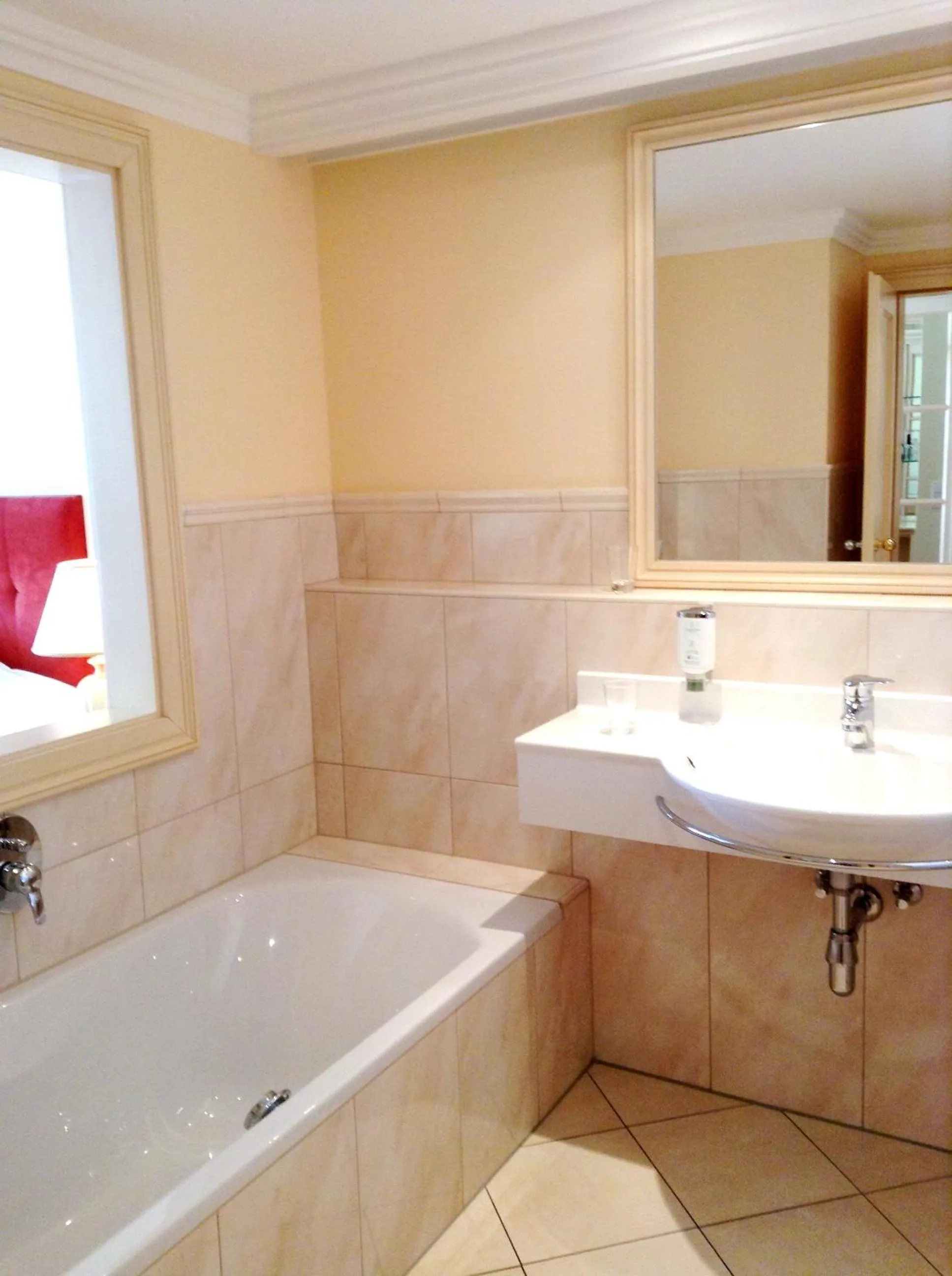 Bathroom in Parkhotel