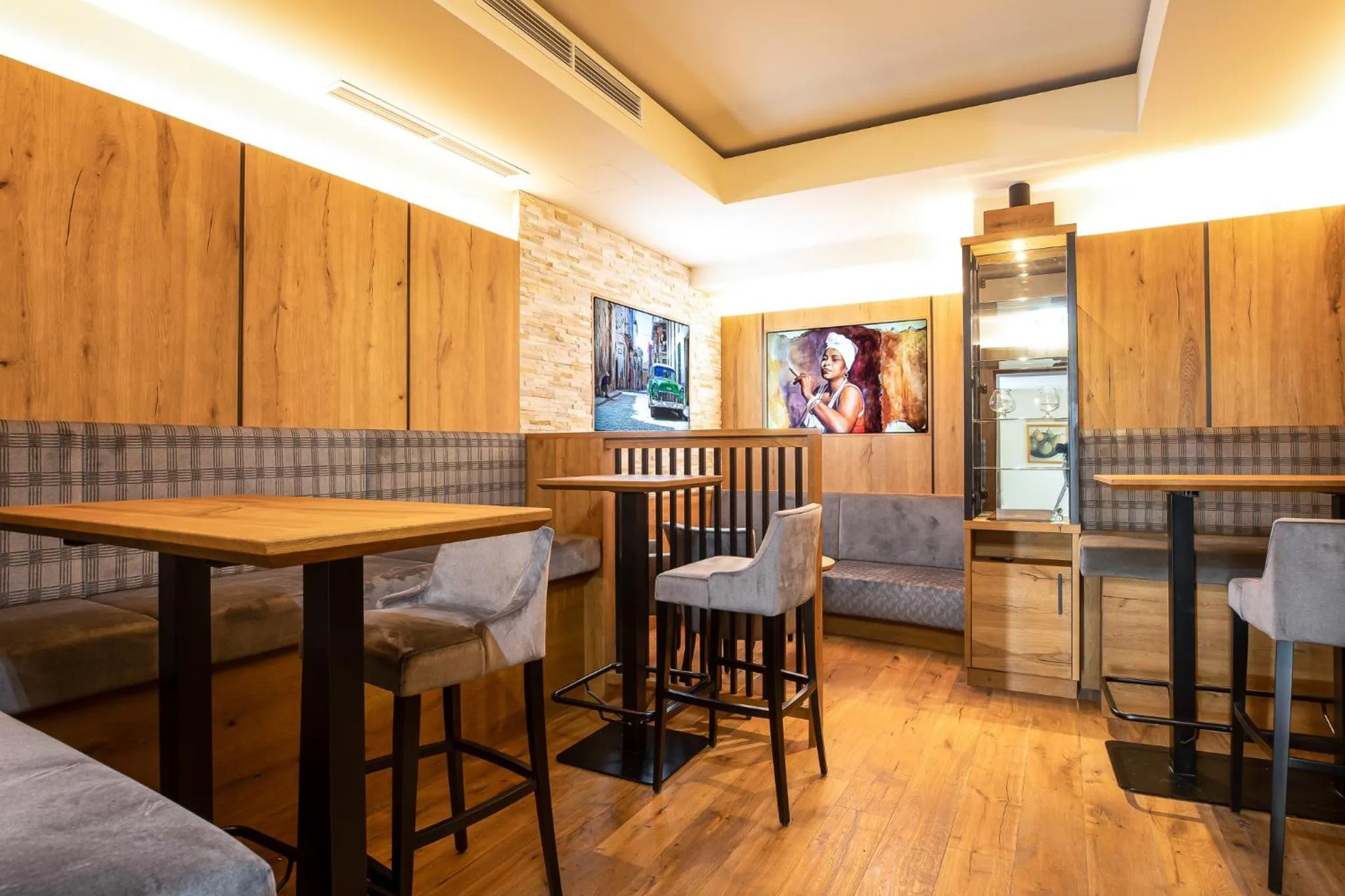 Lounge or bar in Parkhotel