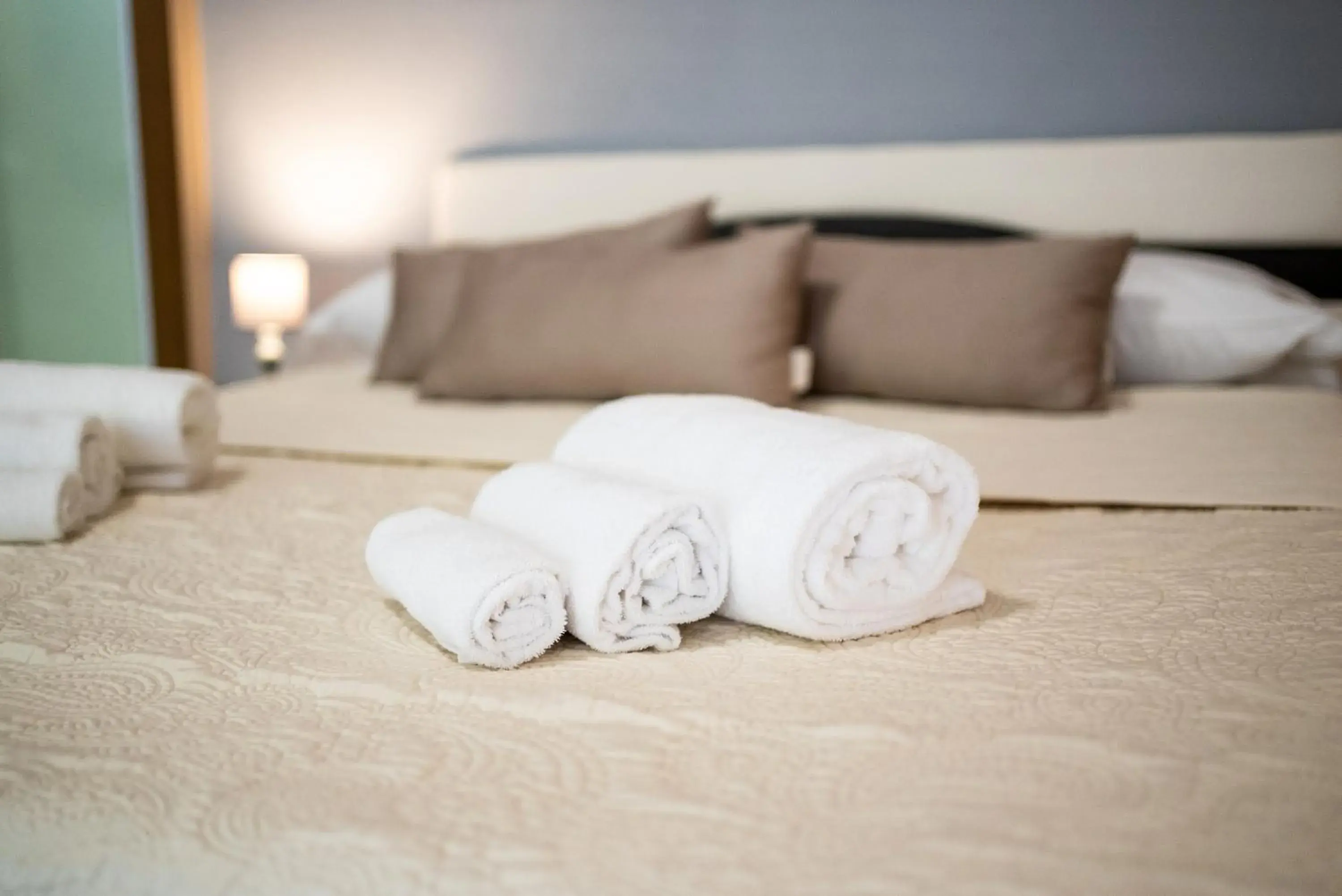 Quadruple Room with Shared Bathroom - single occupancy in Home Joséphine - CASERTA Quadruple Room with Shared Bathroom - single occupancy in Home Joséphine - CASERTA