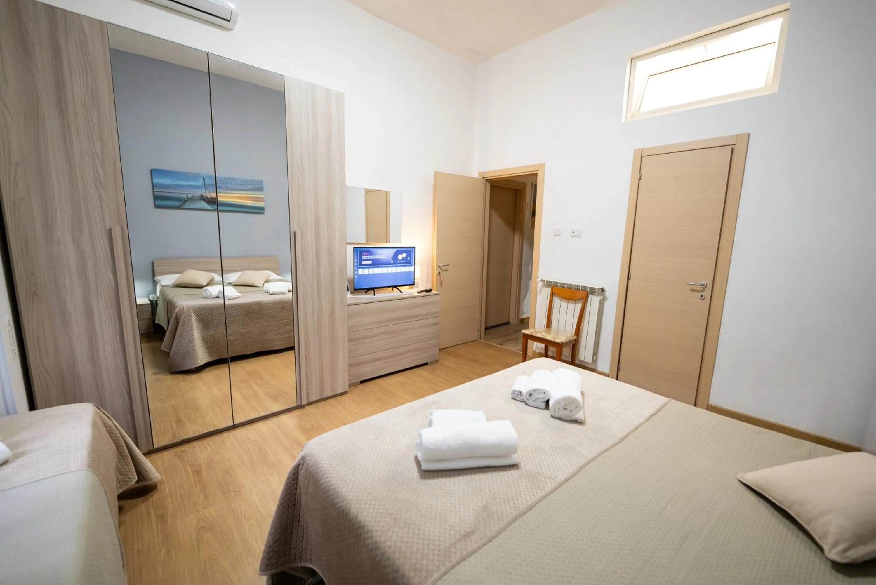 Quadruple Room with Private Bathroom - single occupancy in Home Joséphine - CASERTA