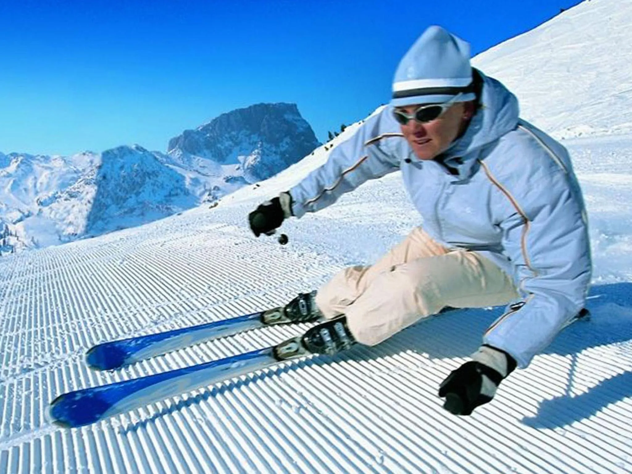 Skiing in Barry Memle Directly at the Lake