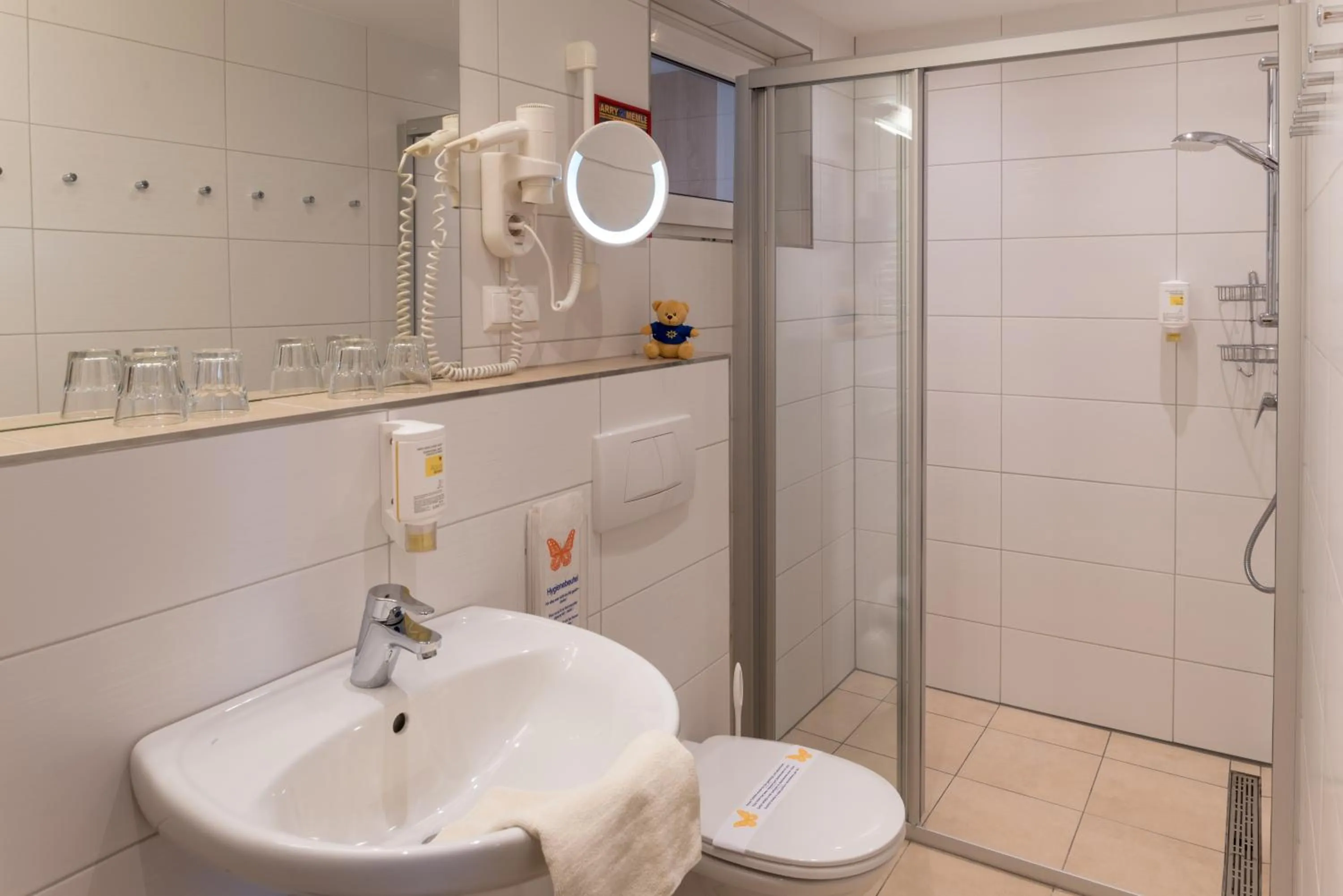 Bathroom in Barry Memle Directly at the Lake