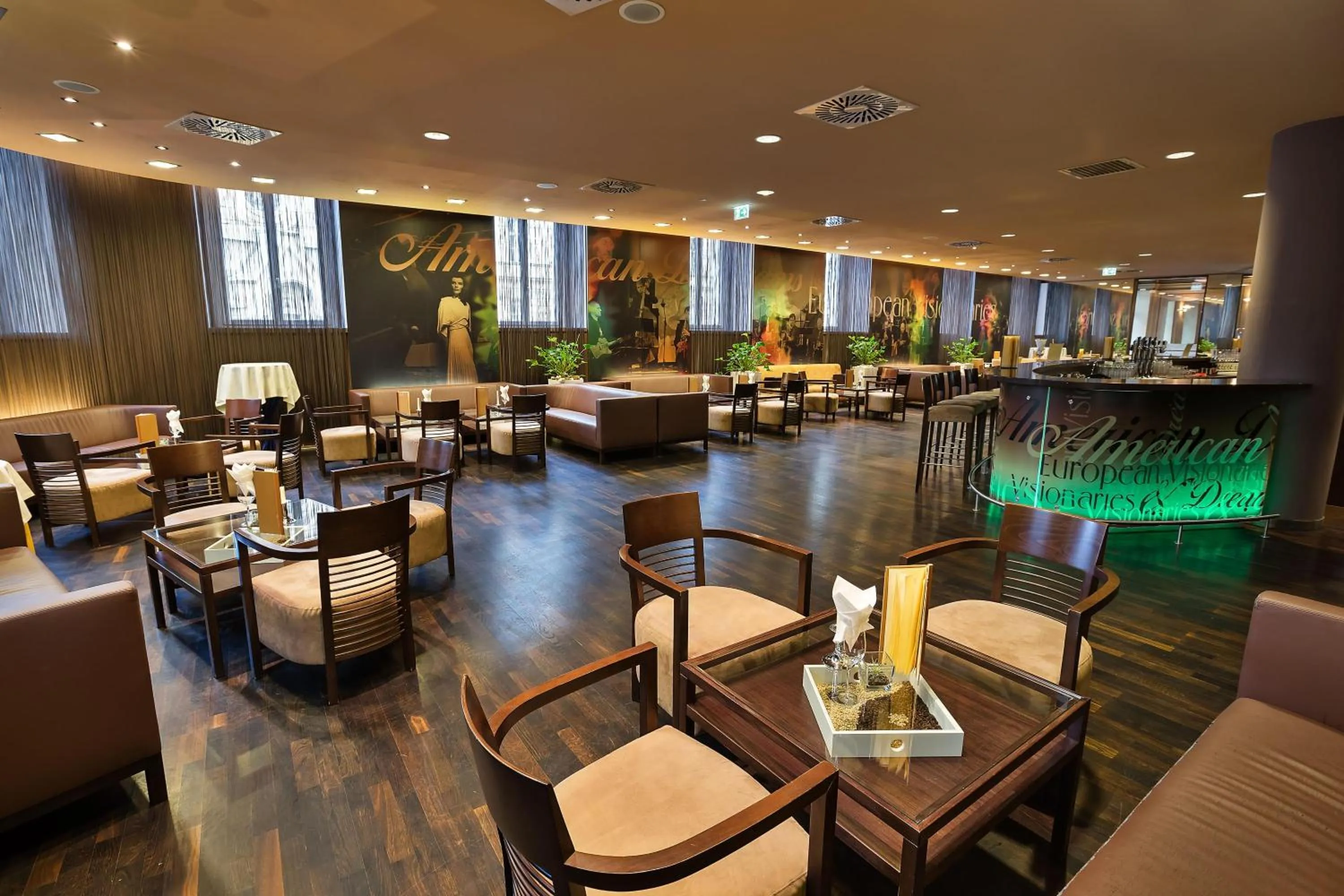 Lounge or bar in Austria Trend Hotel Savoyen Vienna - 4 stars superior