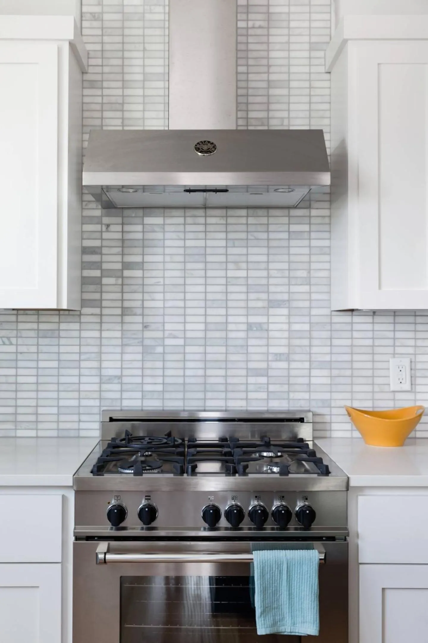 Kitchen or kitchenette in Brand New Luxury Home near Downtown