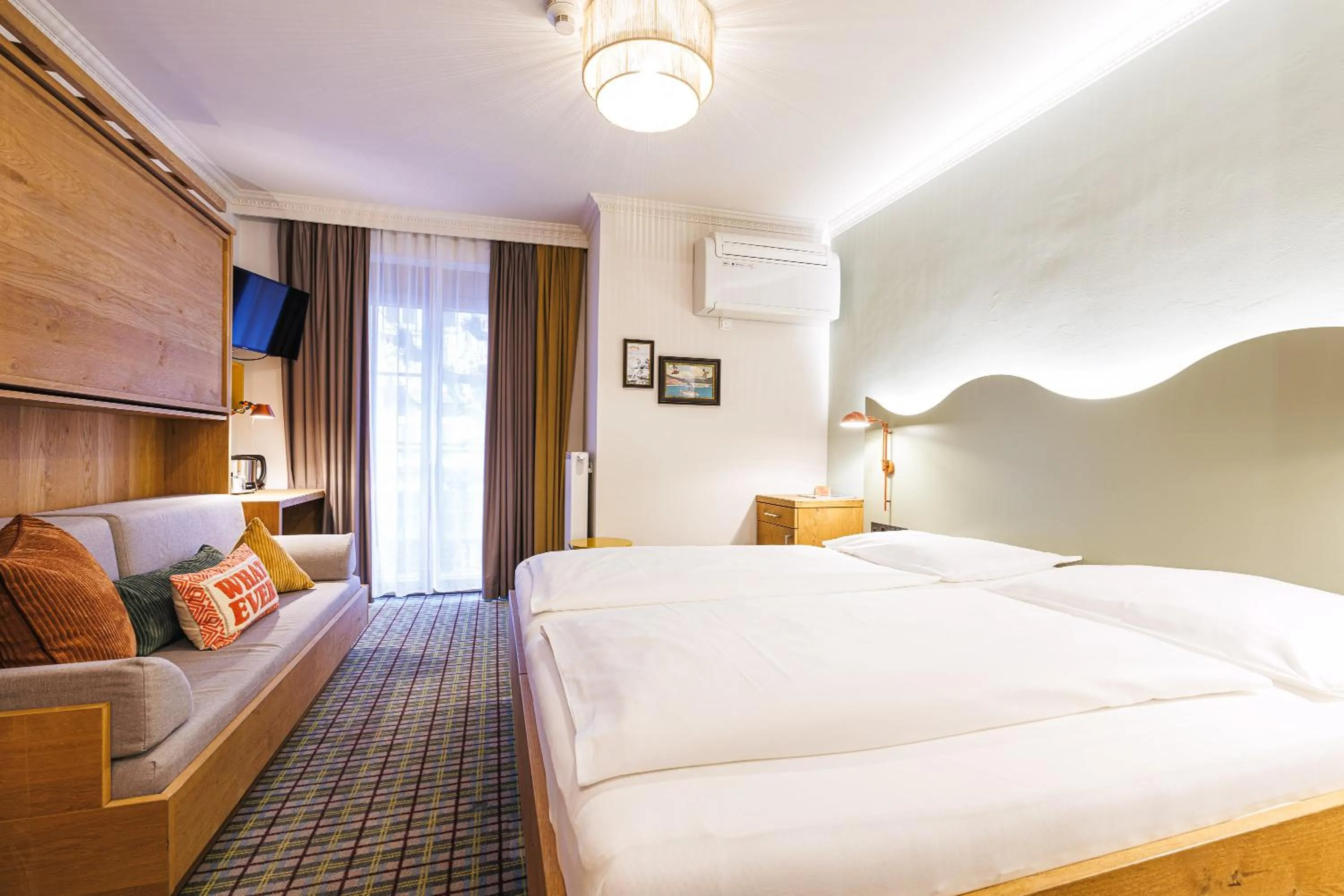 Photo of the whole room, Bed in Fish'Inn Zell - Hotel Fischerwirt