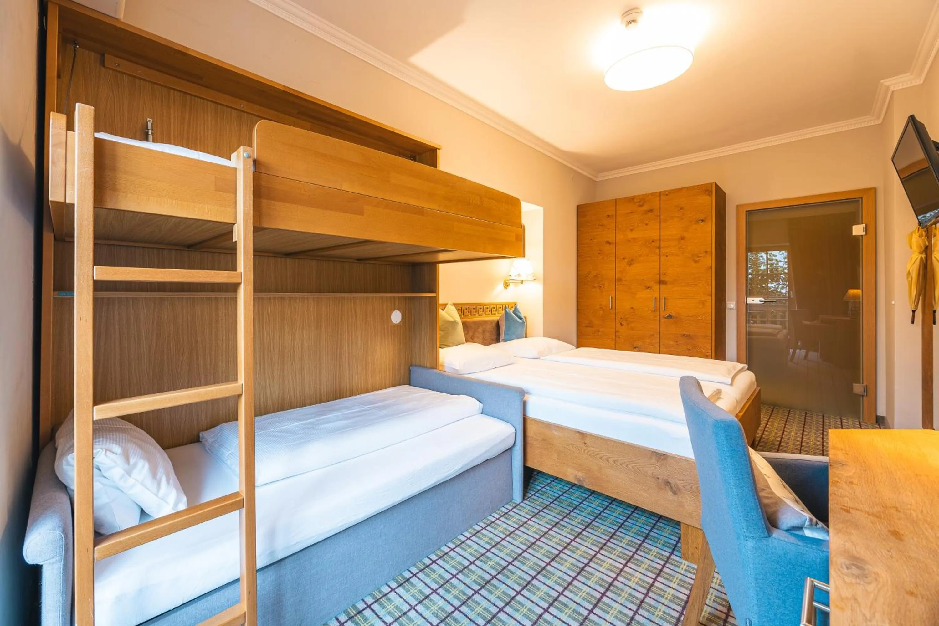 Photo of the whole room, Bed in Fish'Inn Zell - Hotel Fischerwirt