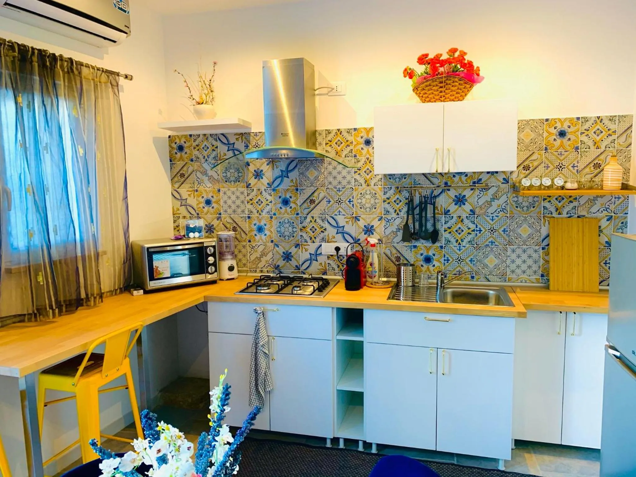 Kitchen or kitchenette in Dimore Chialè