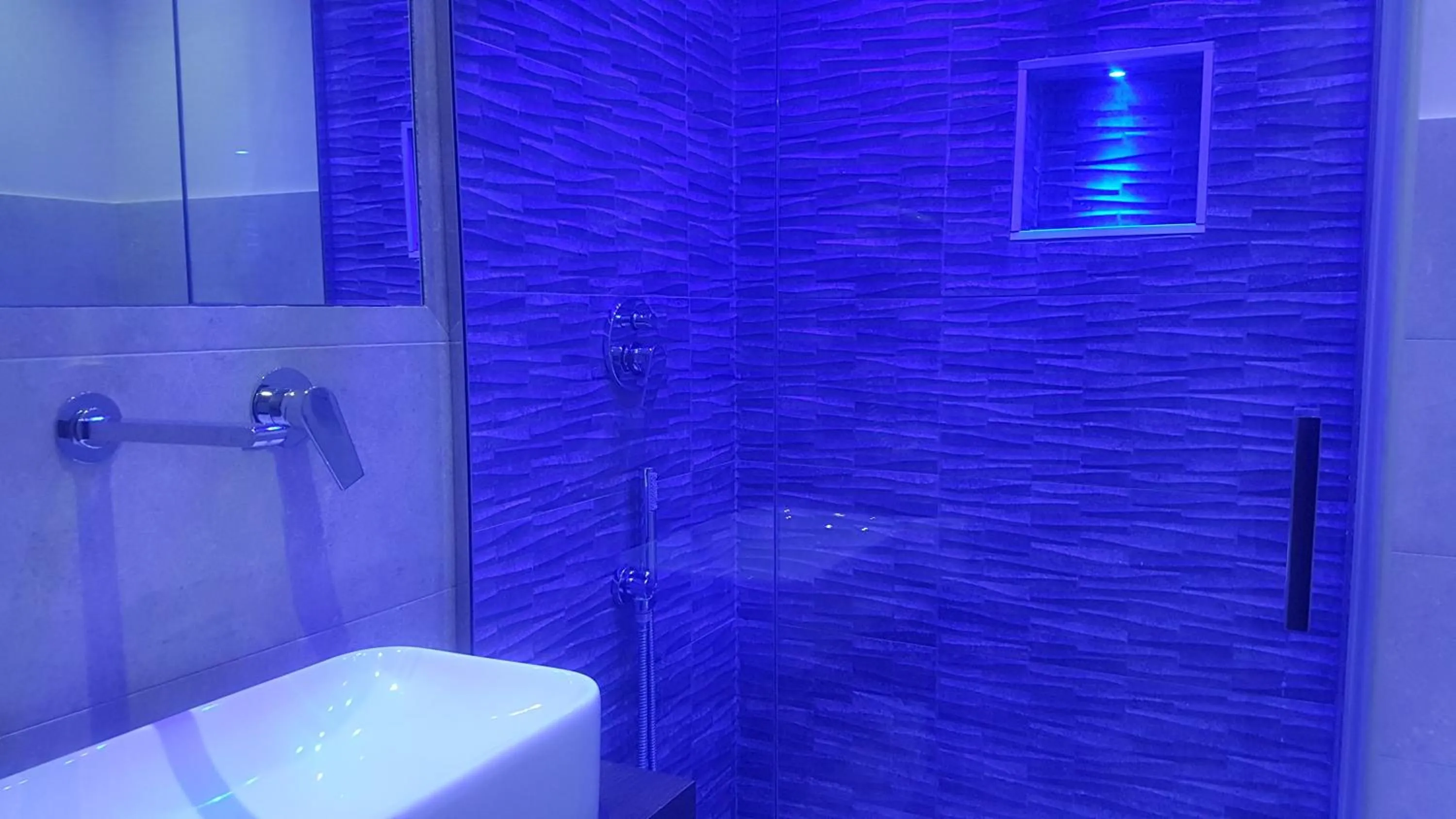 Bathroom in Hotel Mirage