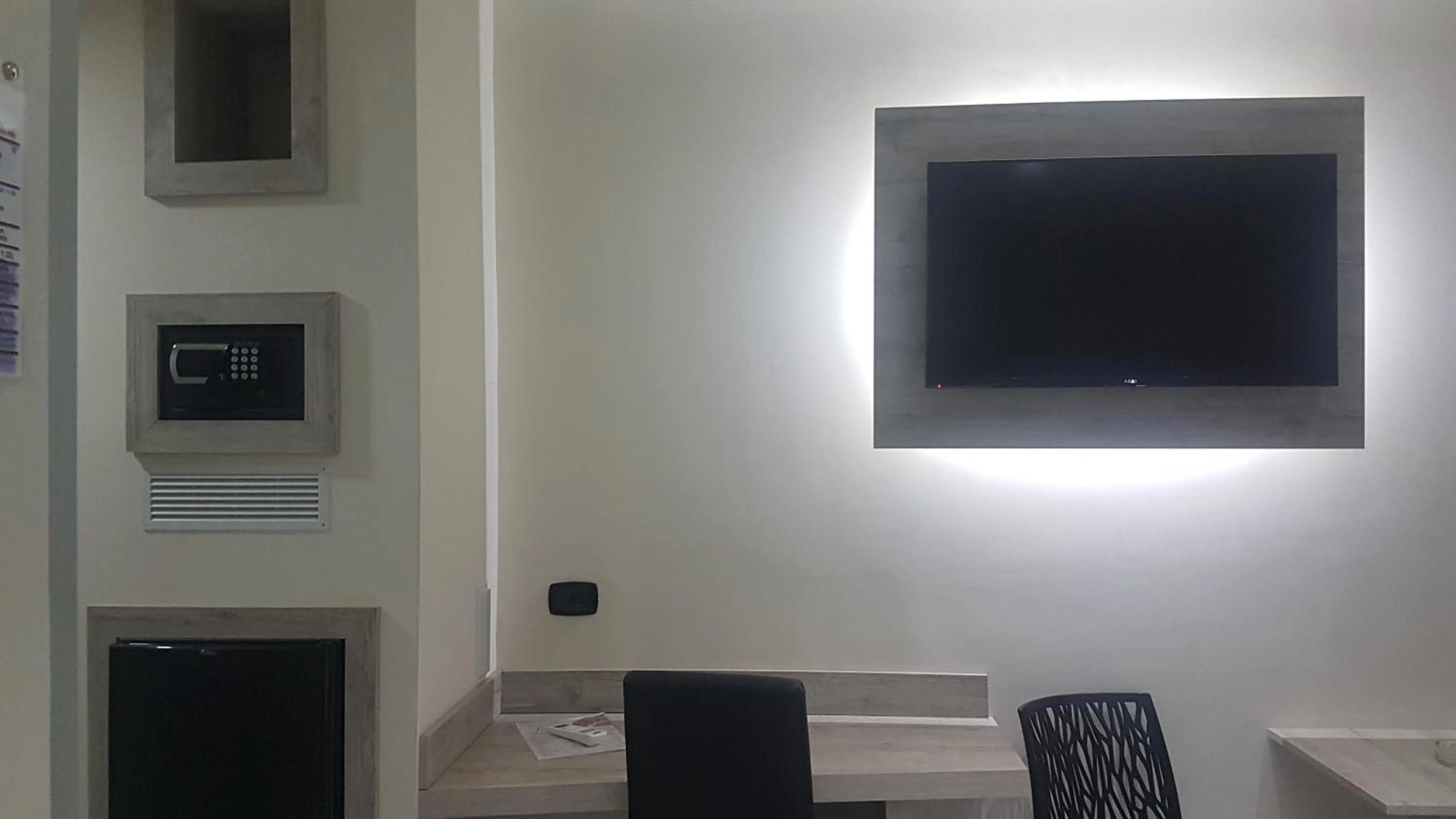 TV and multimedia in Hotel Mirage