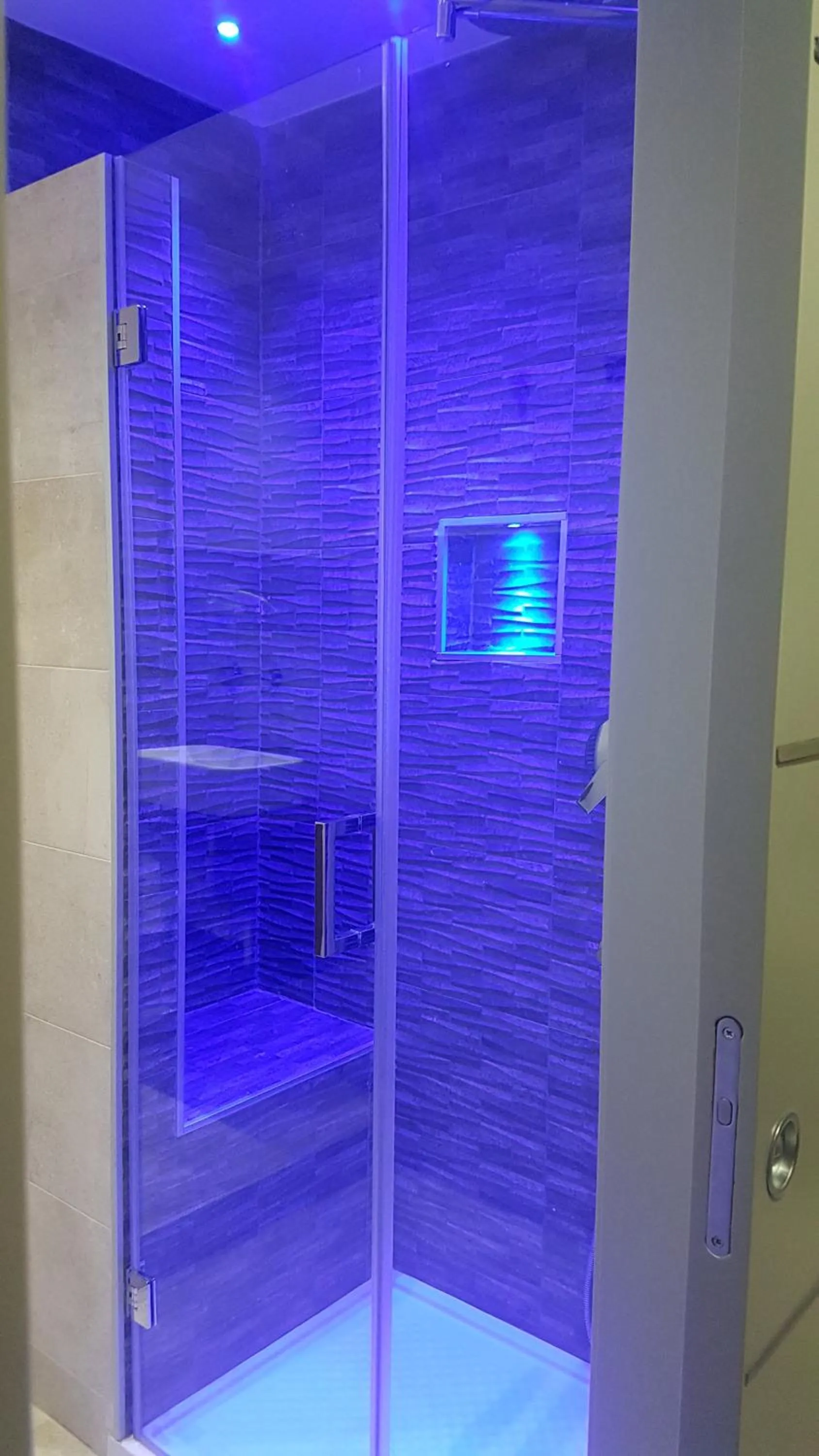 Bathroom in Hotel Mirage