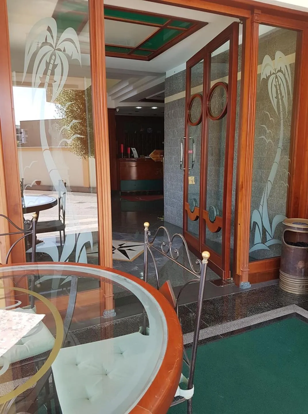 Facade/entrance in Hotel Mirage