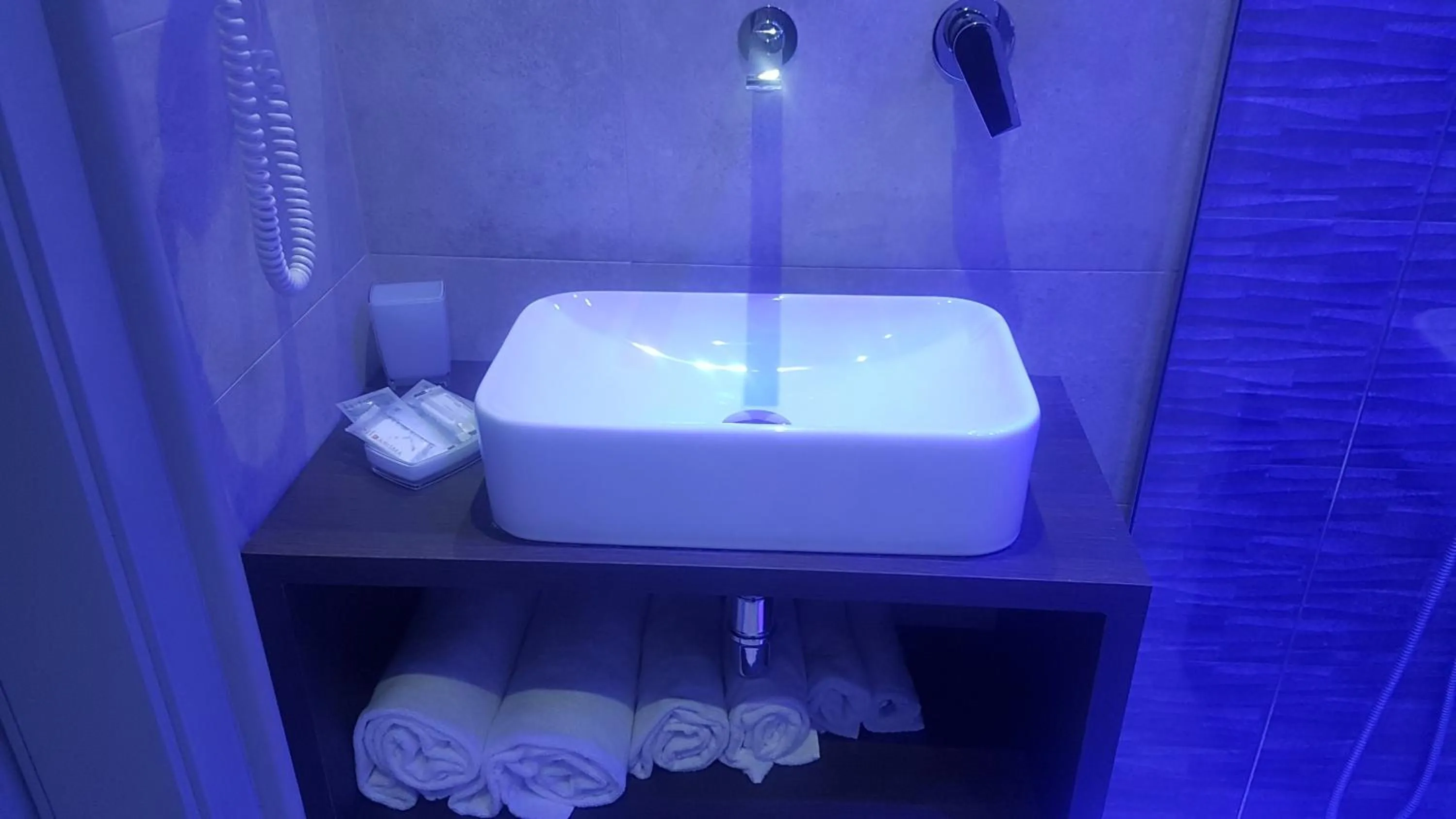 Bathroom in Hotel Mirage