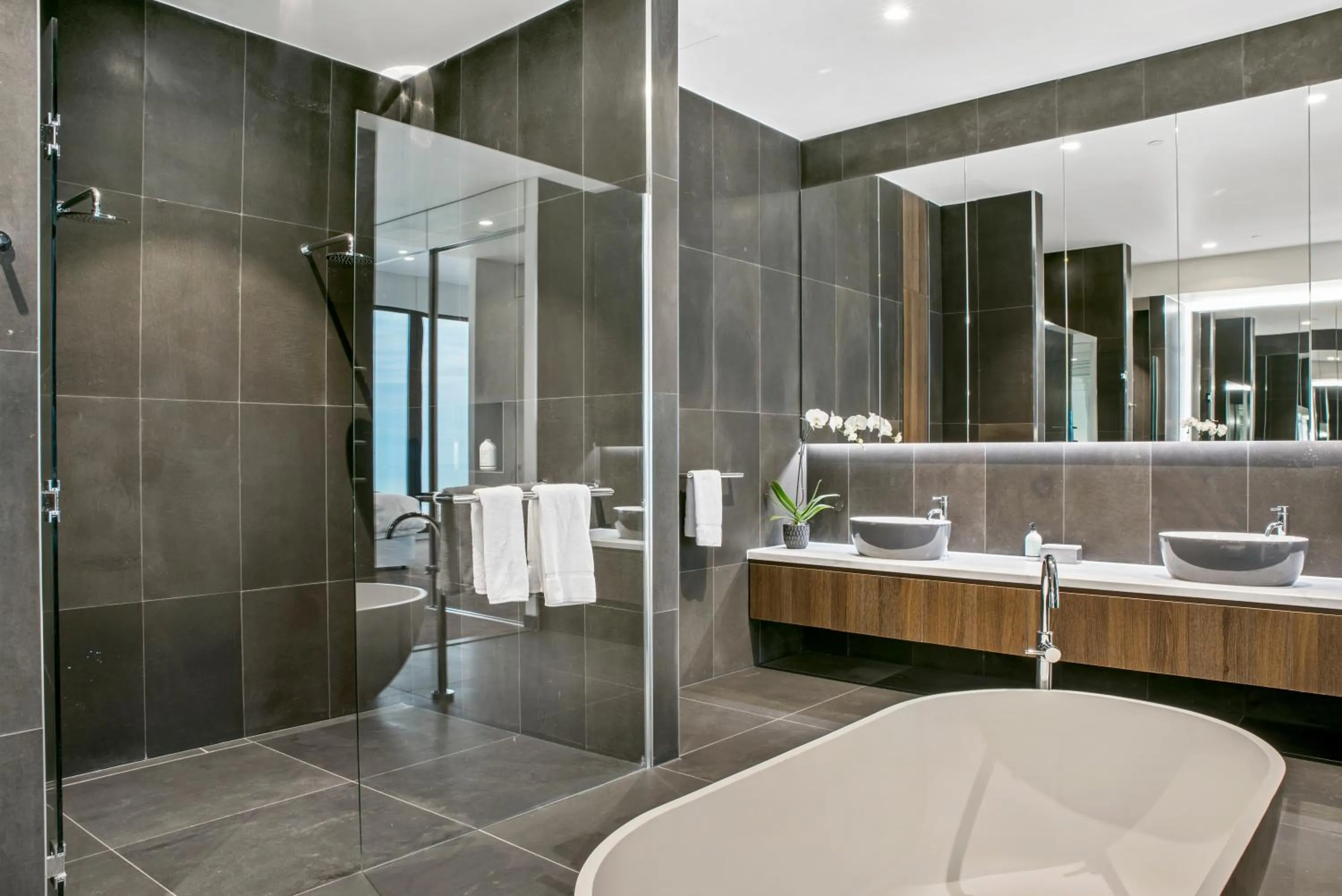 Bathroom in Melbourne City Apartments Panoramic Skyview Penthouse