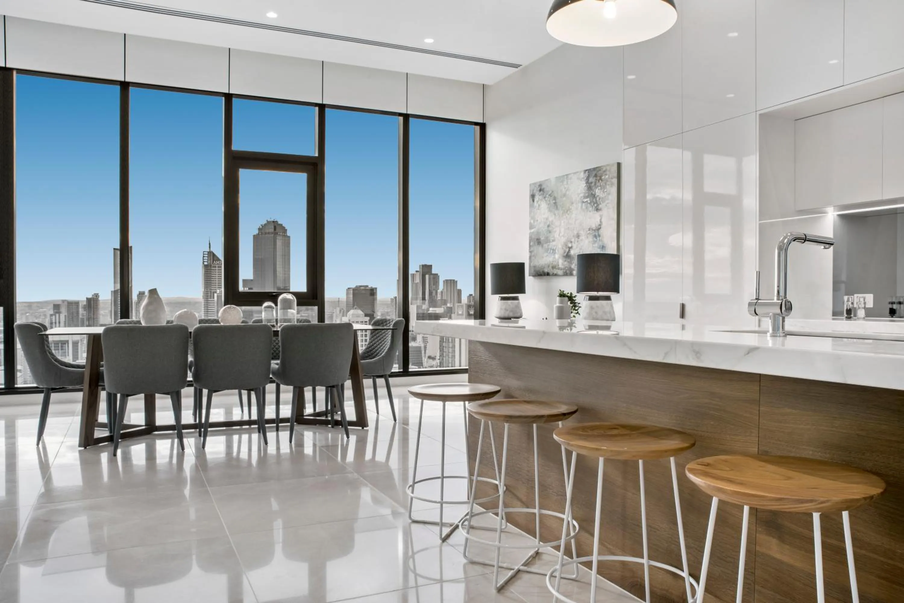 Kitchen or kitchenette in Melbourne City Apartments Panoramic Skyview Penthouse