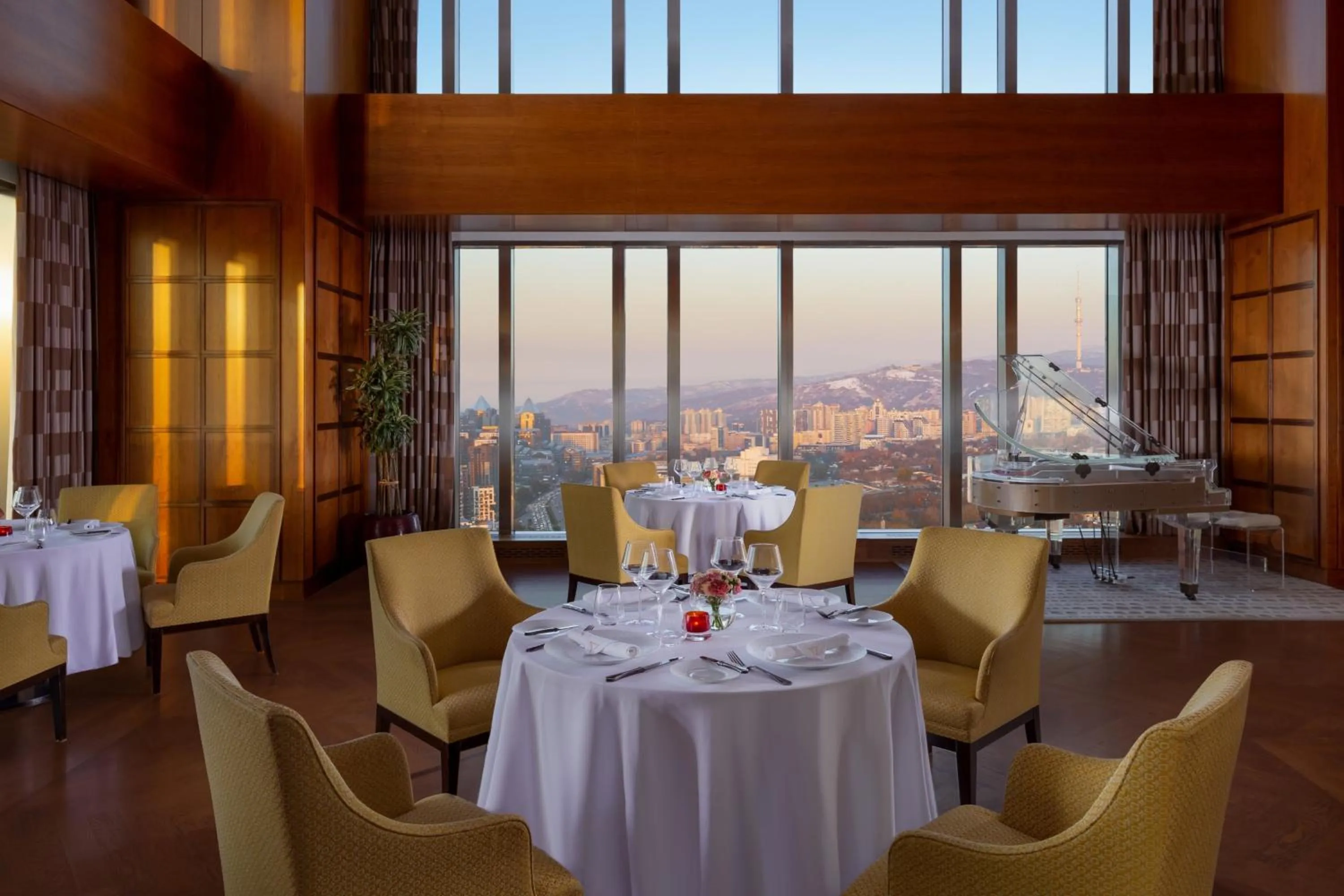 Restaurant/places to eat in The Ritz-Carlton, Almaty
