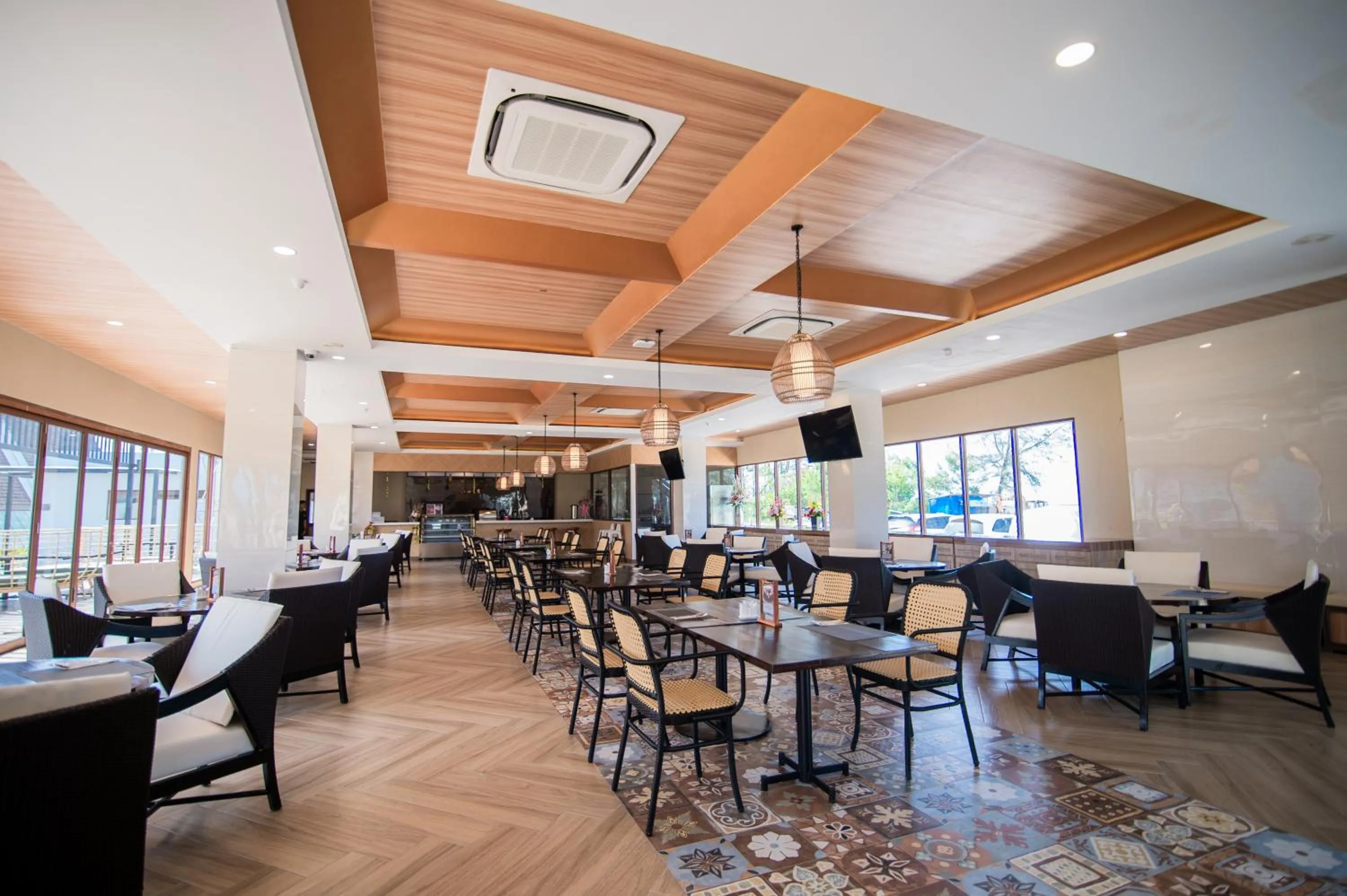 Restaurant/places to eat in One of A Kind Resort @Trikora Beach - Bintan