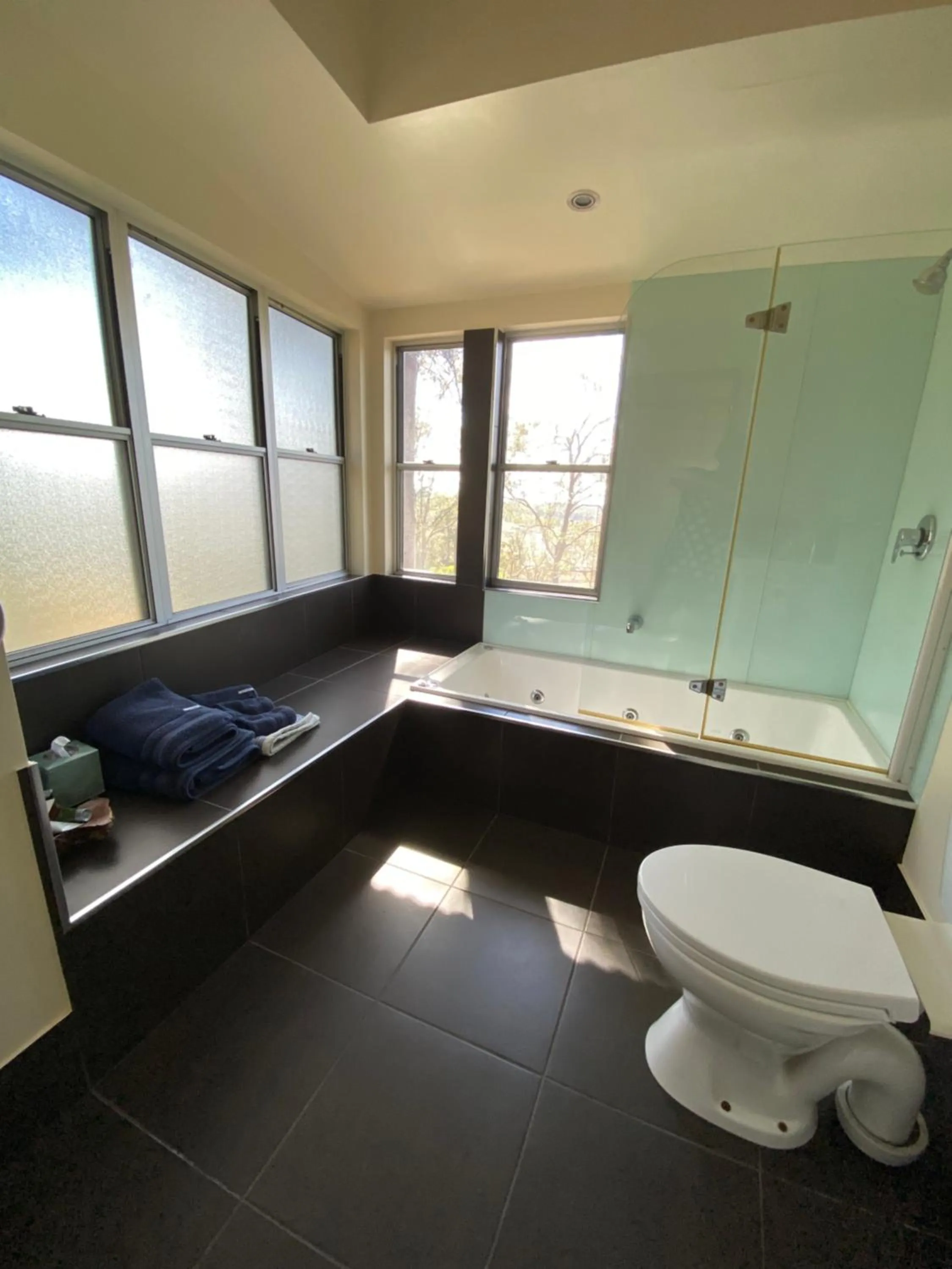 Bathroom in Redrock Retreat