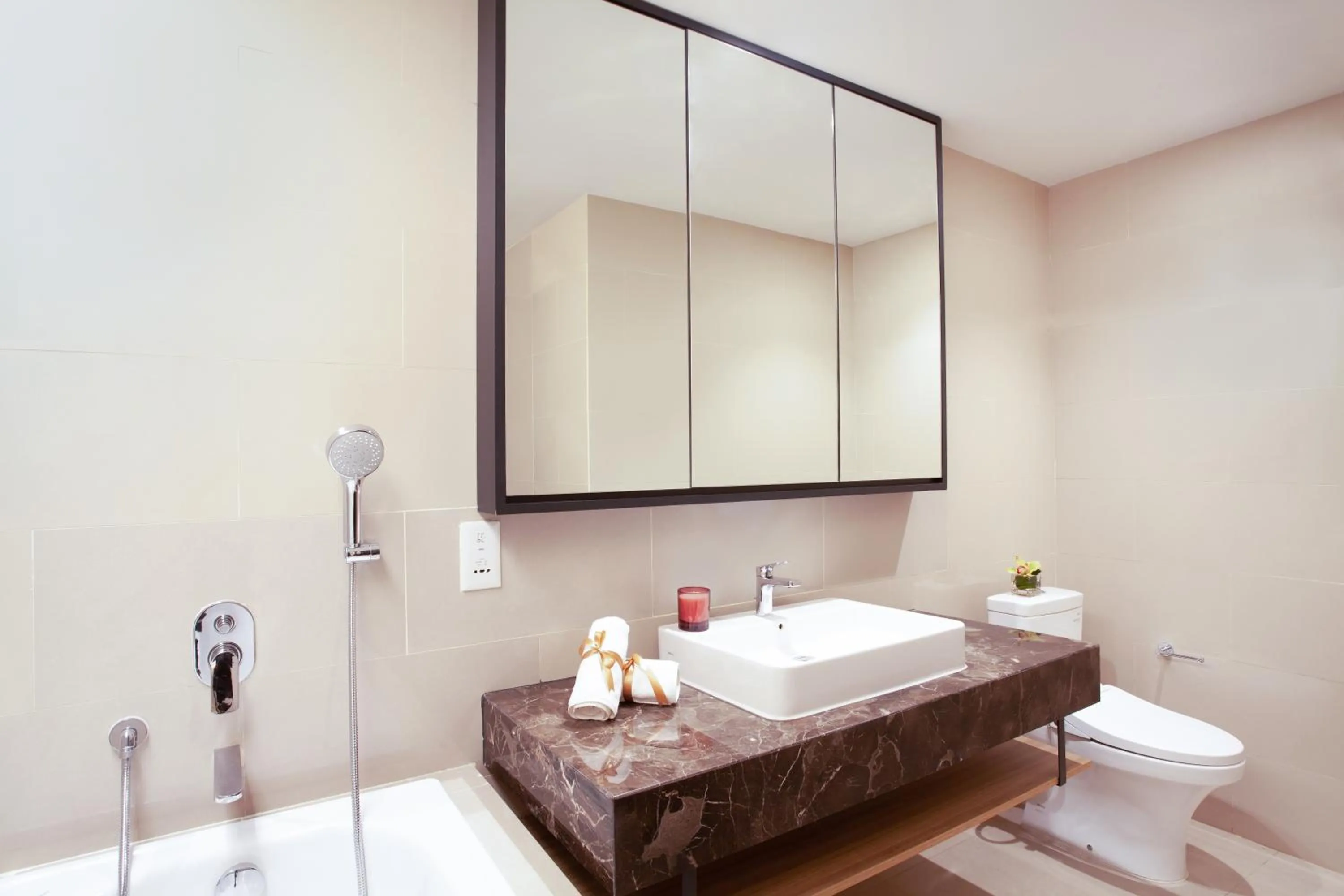 Toilet in Somerset Sudirman Jakarta