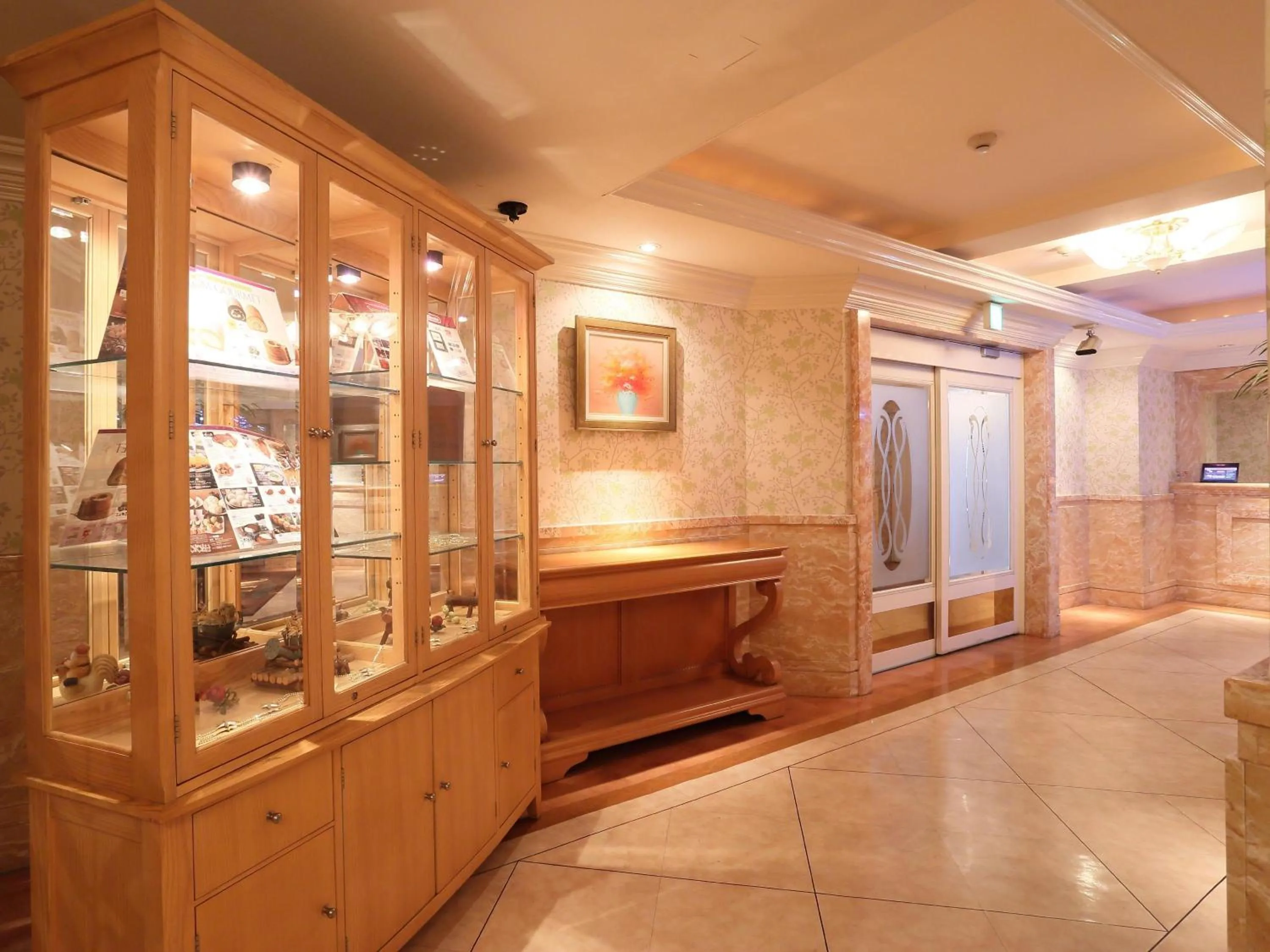 Lobby or reception in Hotel Fine Garden Senboku