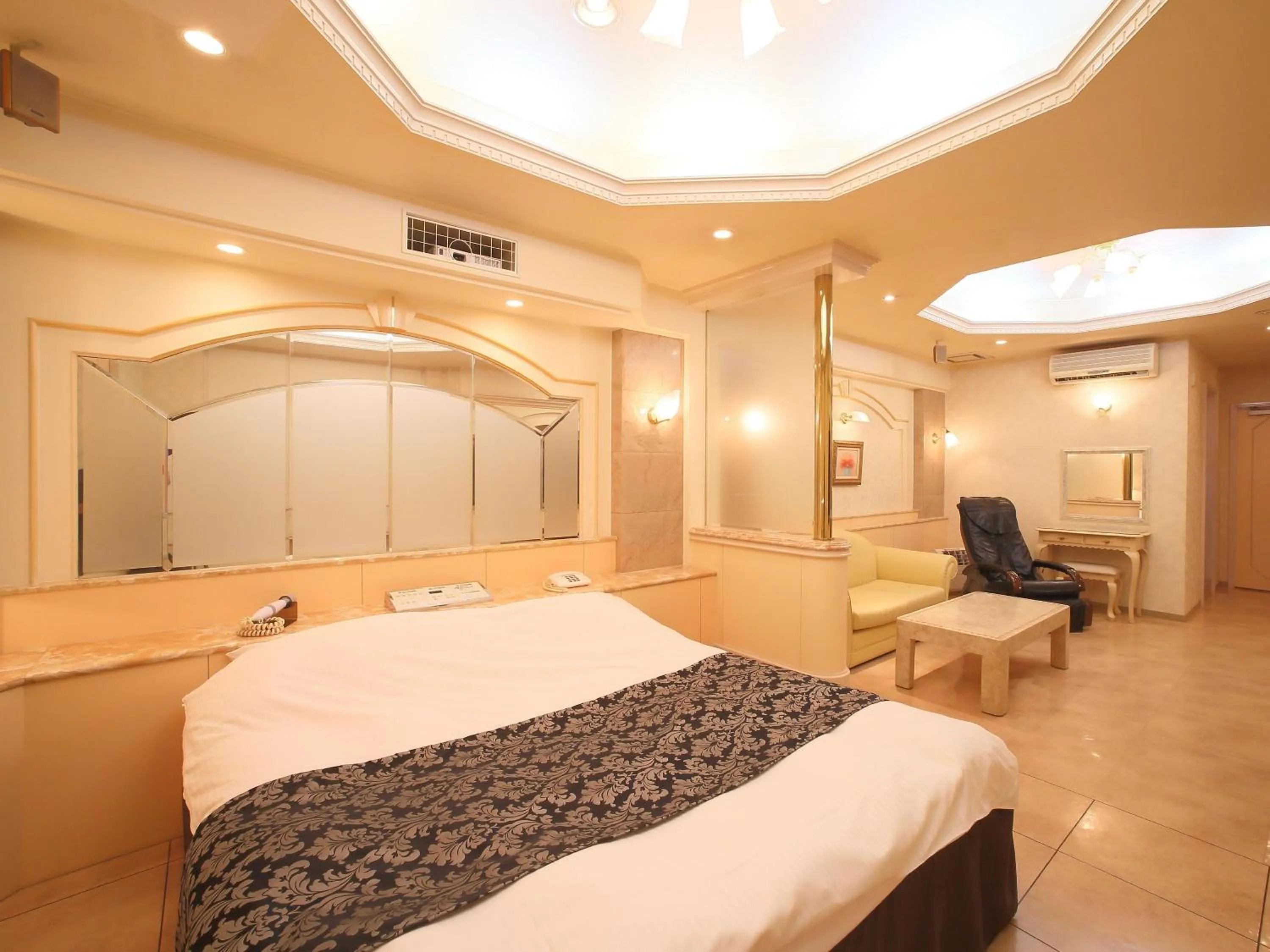 Photo of the whole room, Bed in Hotel Fine Garden Senboku