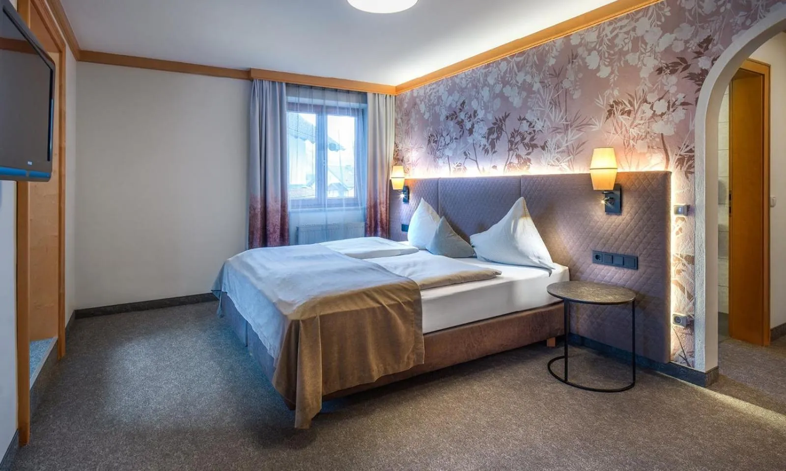 Bedroom, Bed in Hotel Königgut