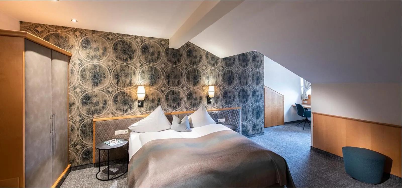 Bedroom, Bed in Hotel Königgut