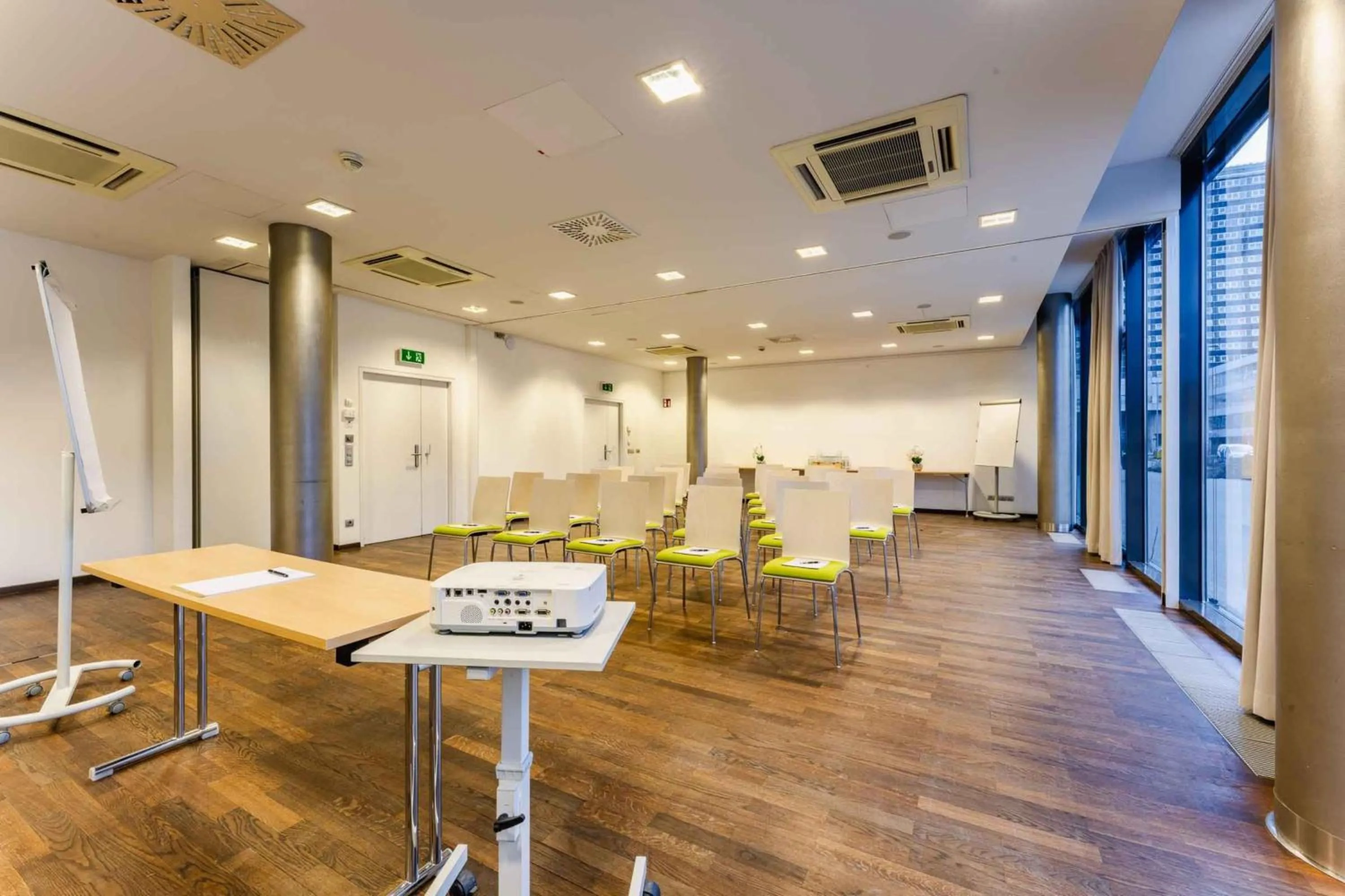 Meeting/conference room in PLAZA INN Wien Gasometer