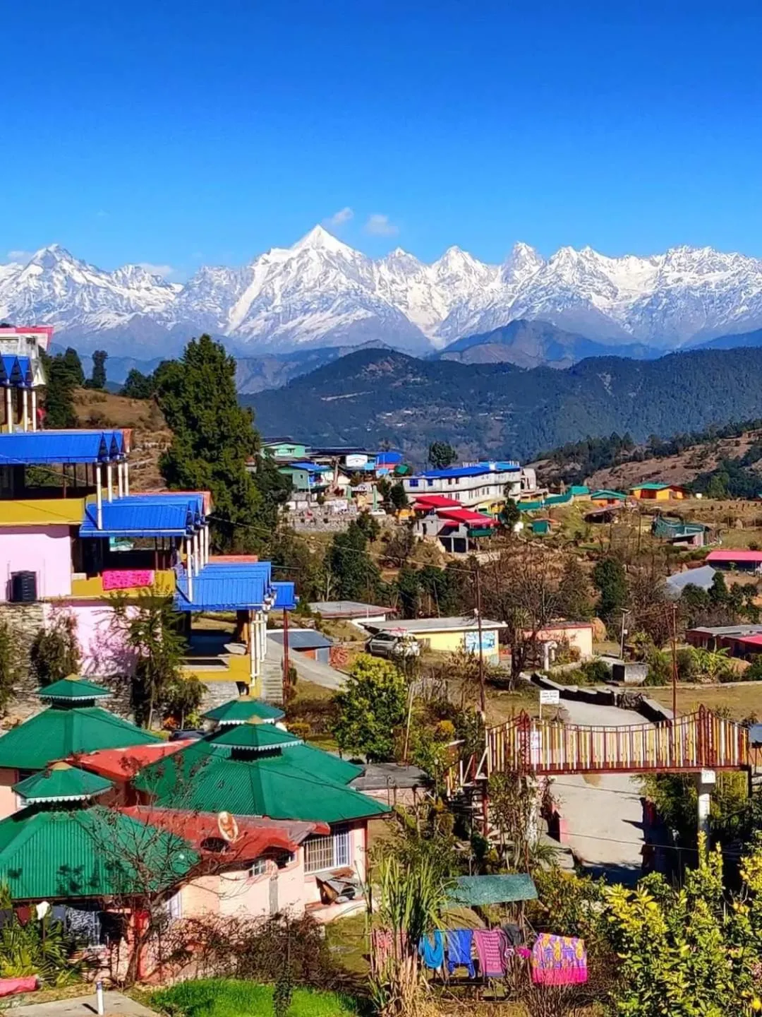 Mountain view in Hotel Himshikhar