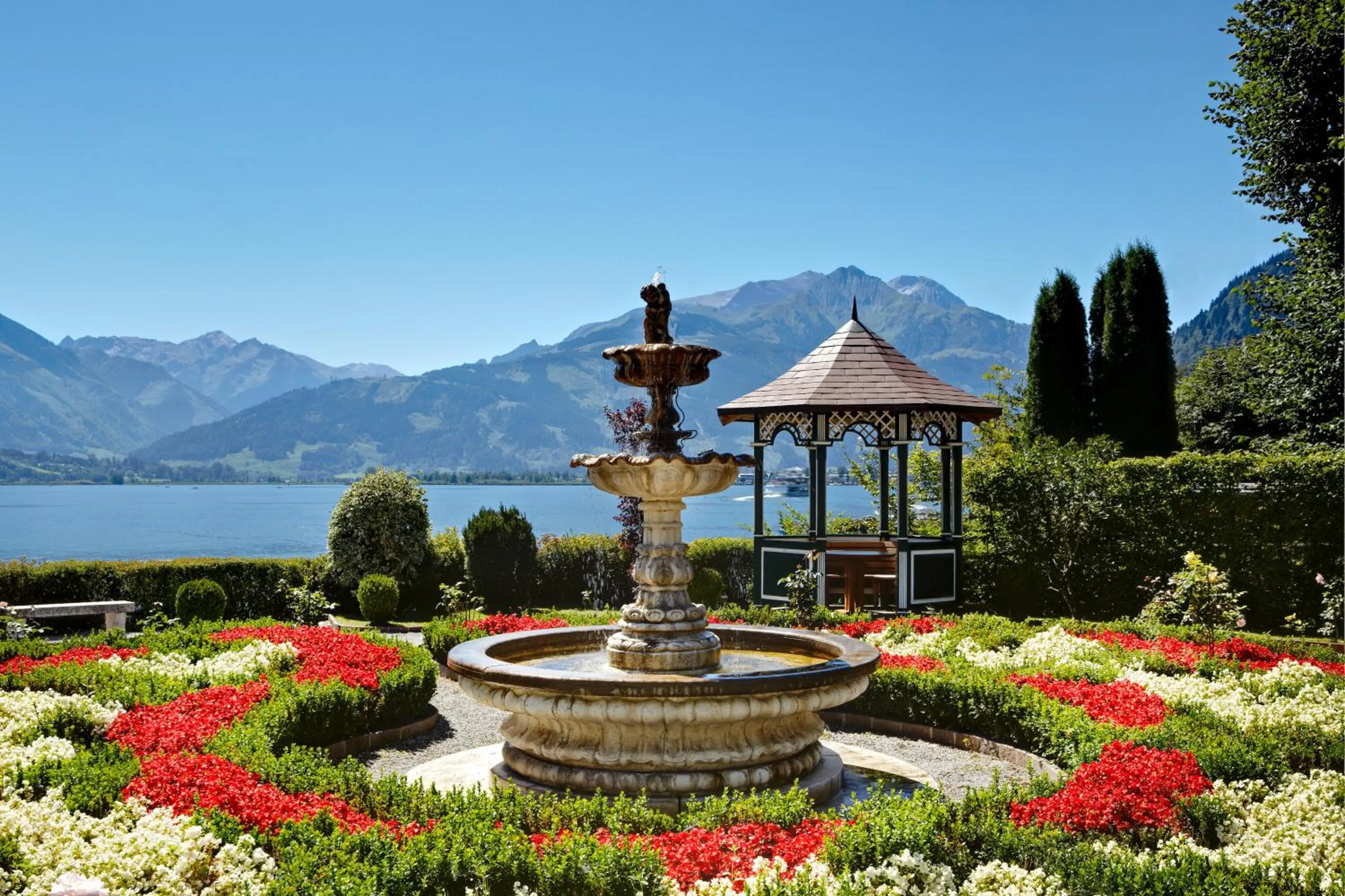 Garden in Grand Hotel Zell am See