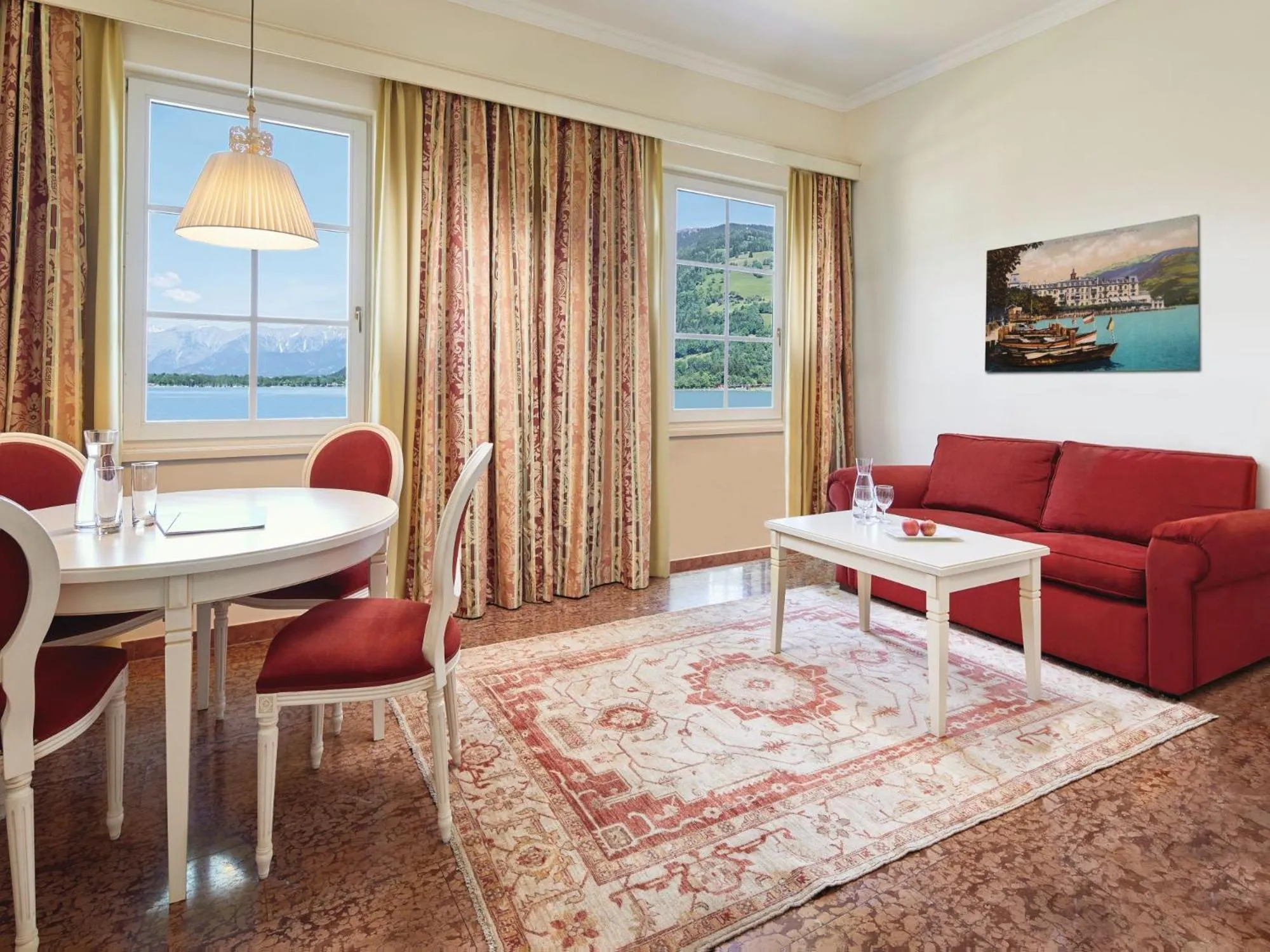 Photo of the whole room in Grand Hotel Zell am See