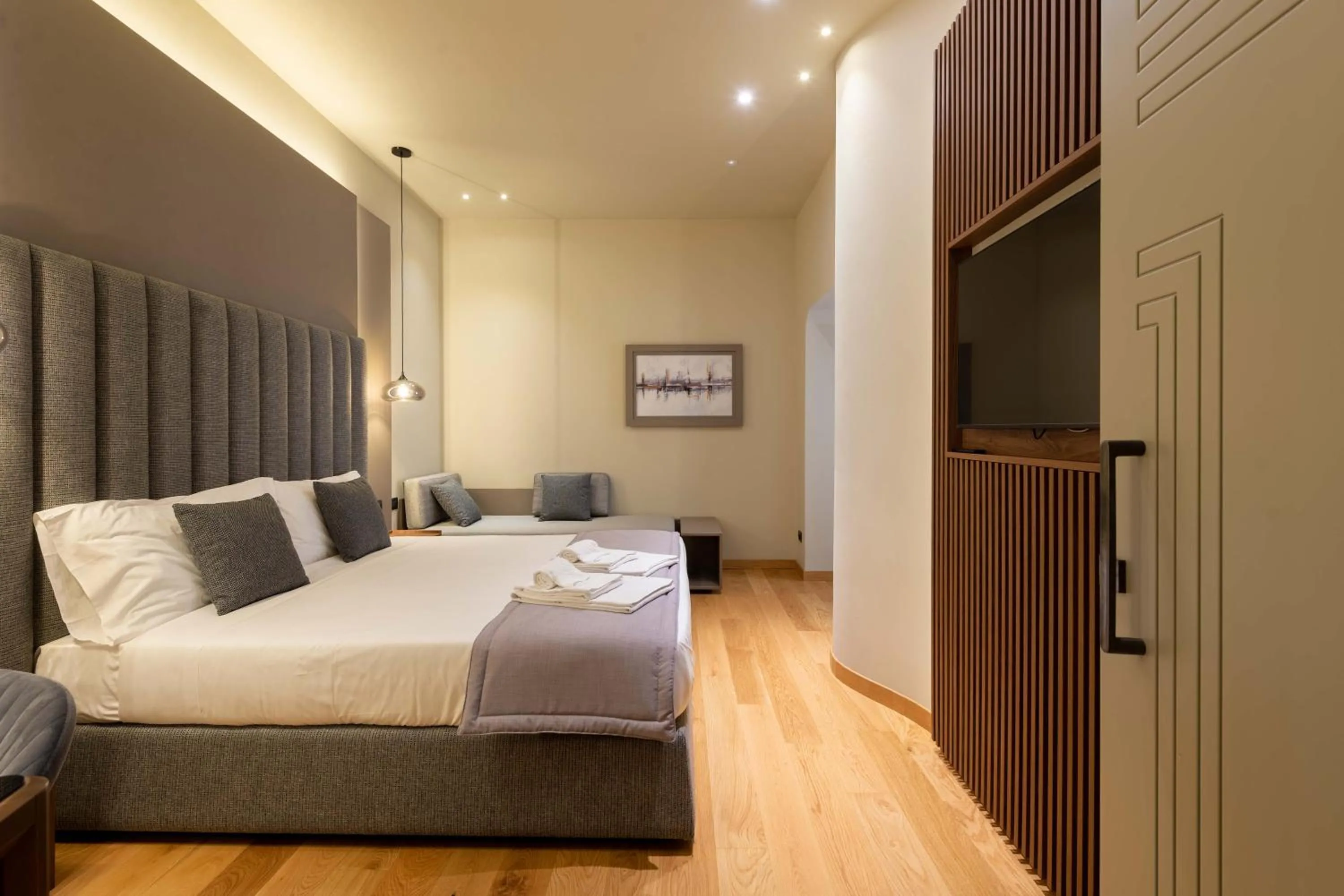 Bed in ELICAL Exclusive Private Suites