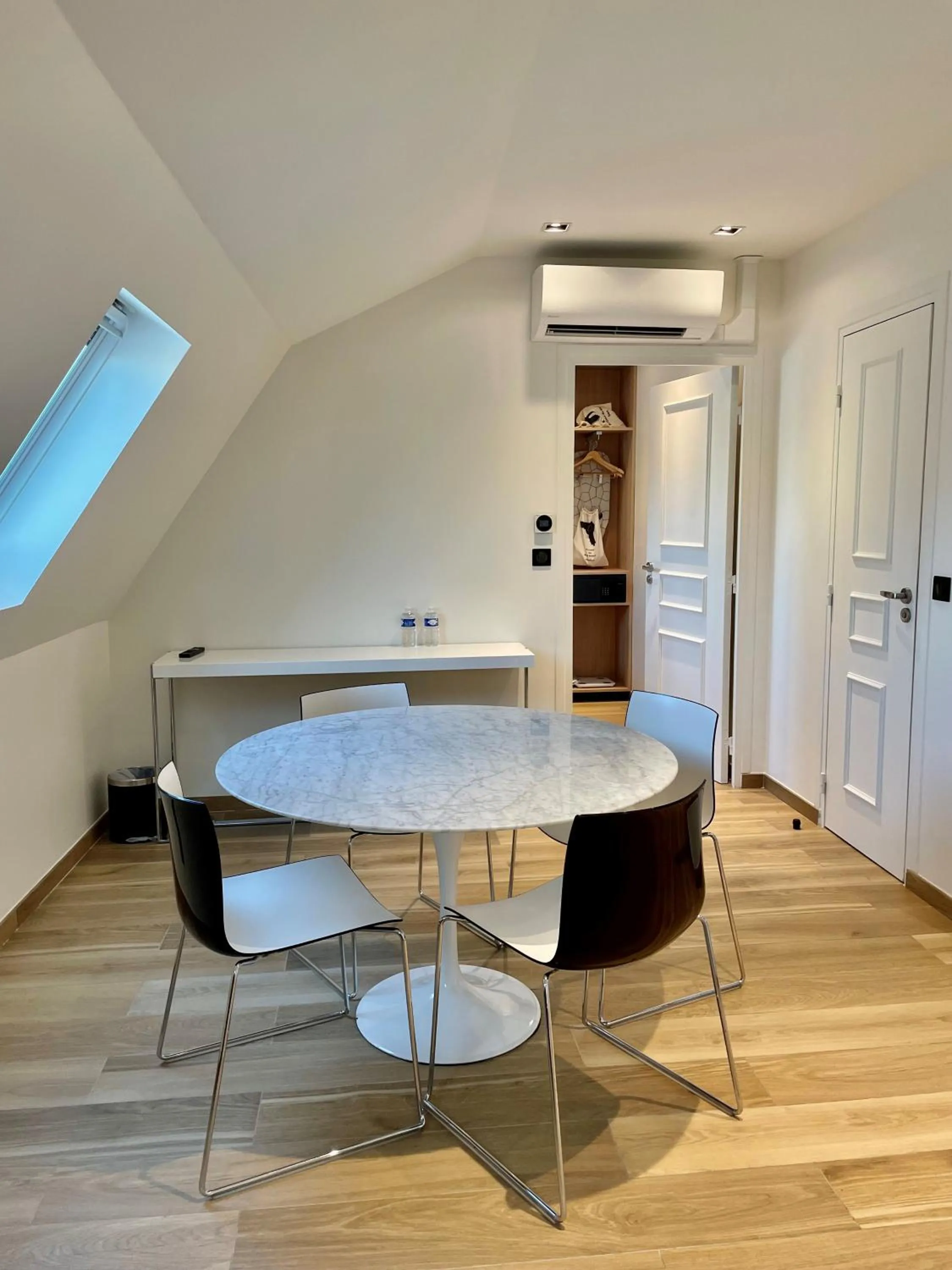 HOTEL AU COEUR DES ARTS ET METIERS