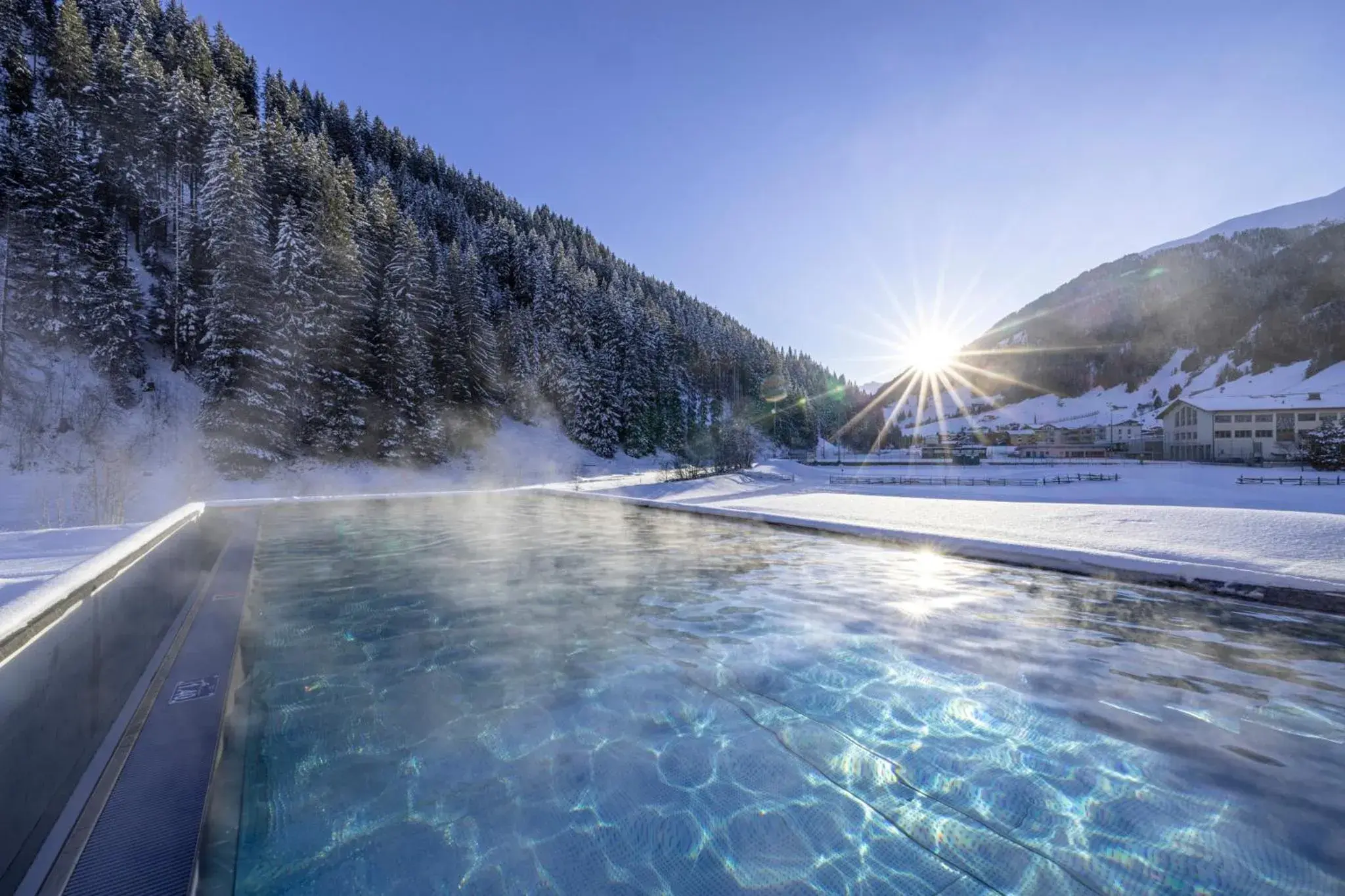 Natur- & Wanderhotel Tuxertal Natur- & Wanderhotel Tuxertal