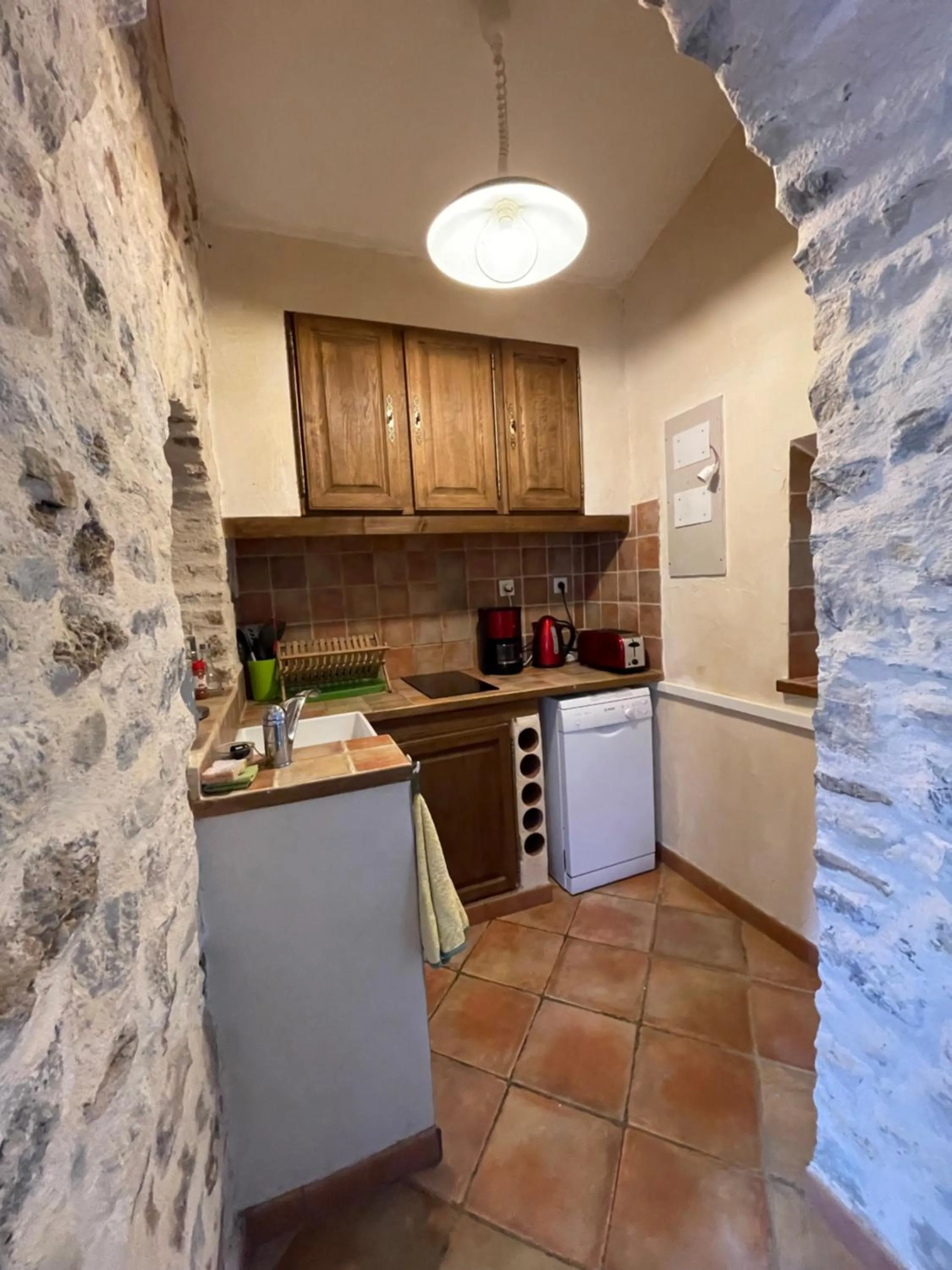 Kitchen or kitchenette in Le Fenouillet Cottage proche des Grands Buffets