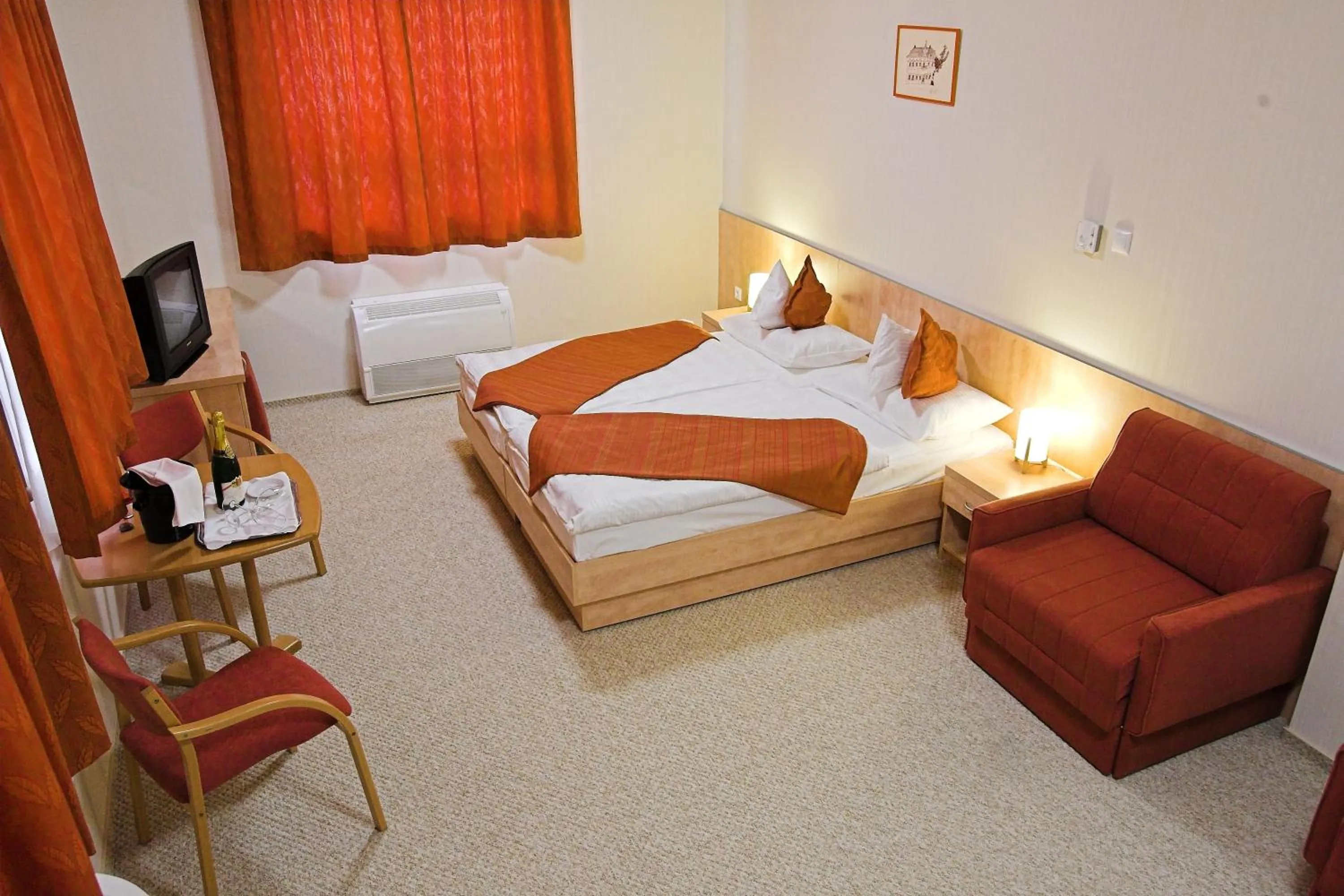 Photo of the whole room, Bed in Völgyikút Ház