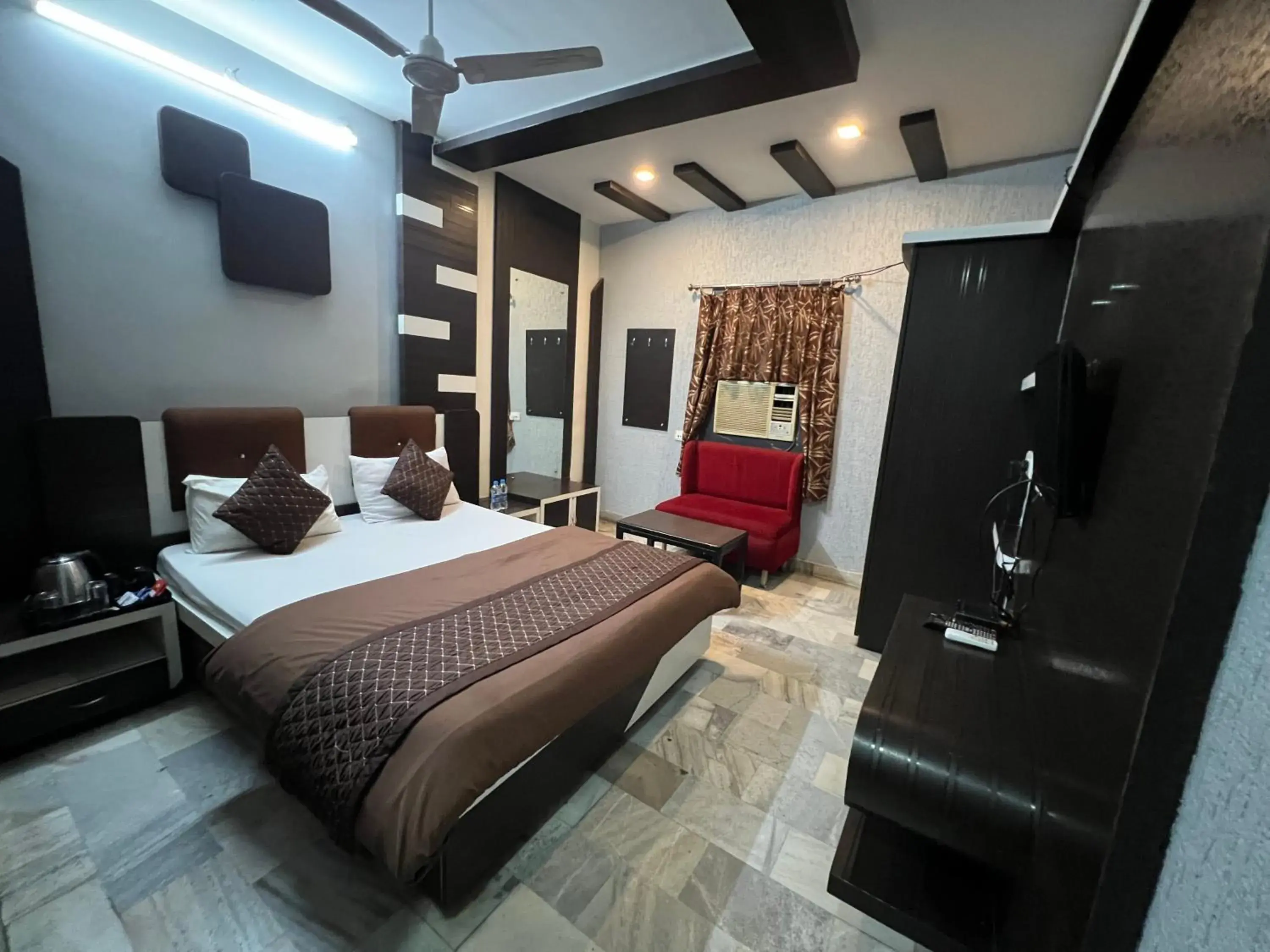 Economy Double Room in Hotel Sabera Economy Double Room in Hotel Sabera