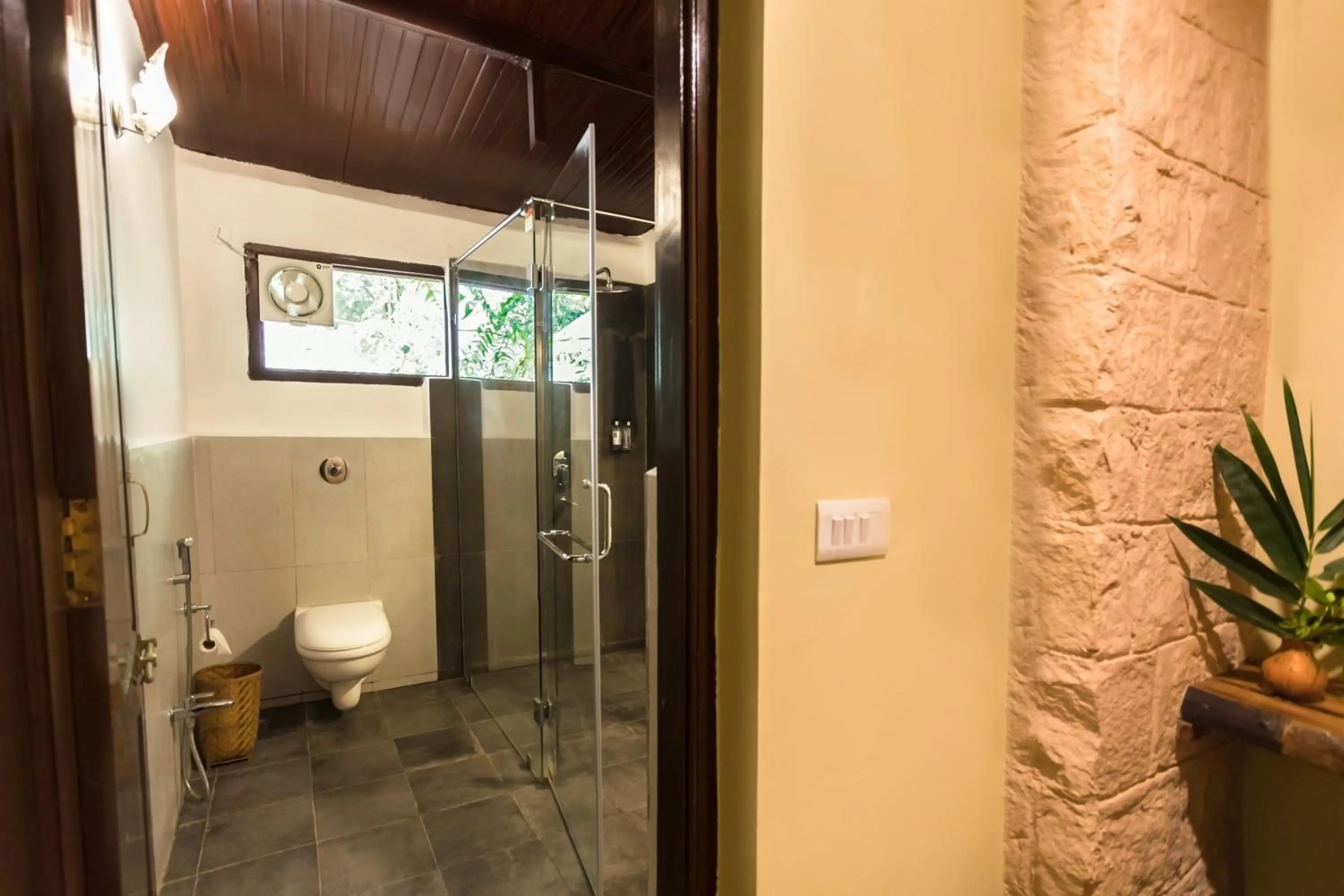 Bathroom in Pench Jungle Camp