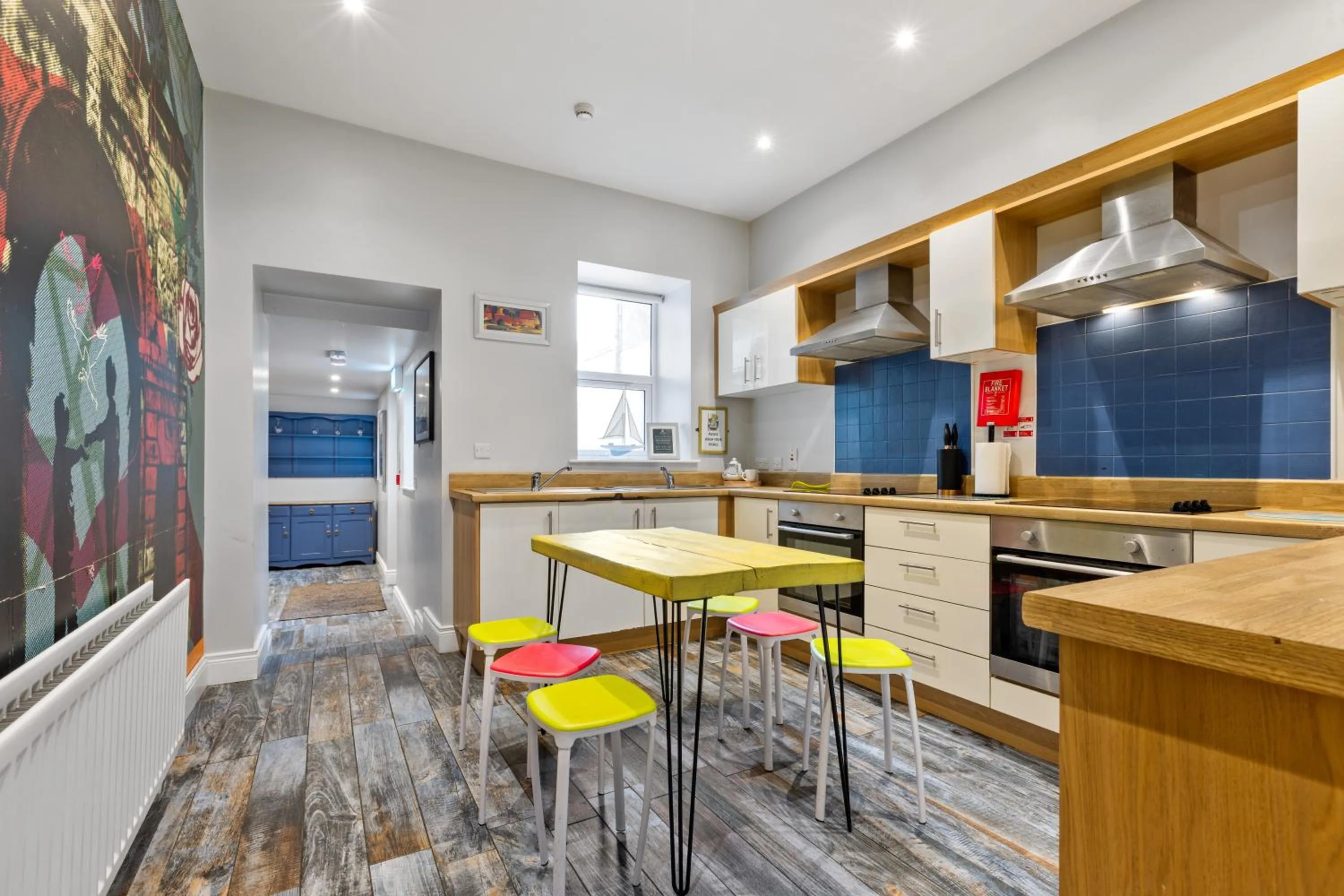 Kitchen or kitchenette in 44 North