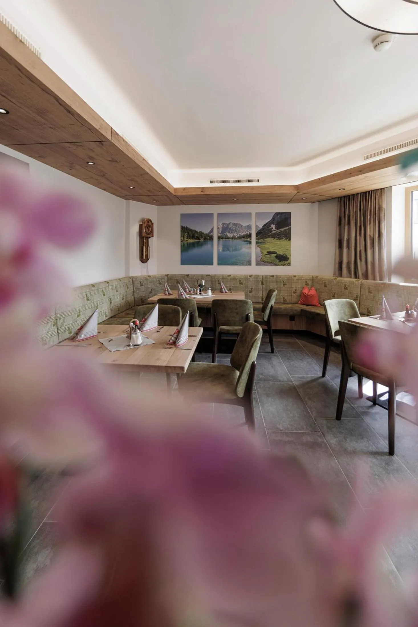 Restaurant/places to eat in Hotel Neuwirt