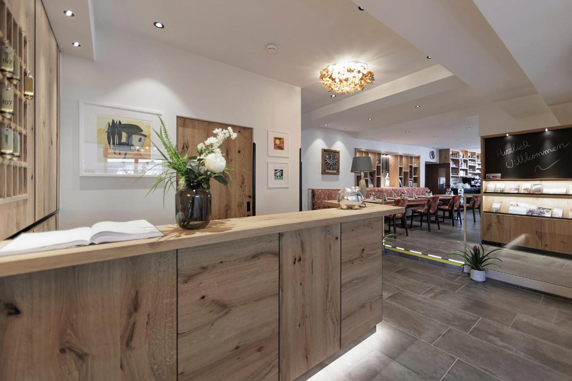 Lobby or reception in Hotel Neuwirt