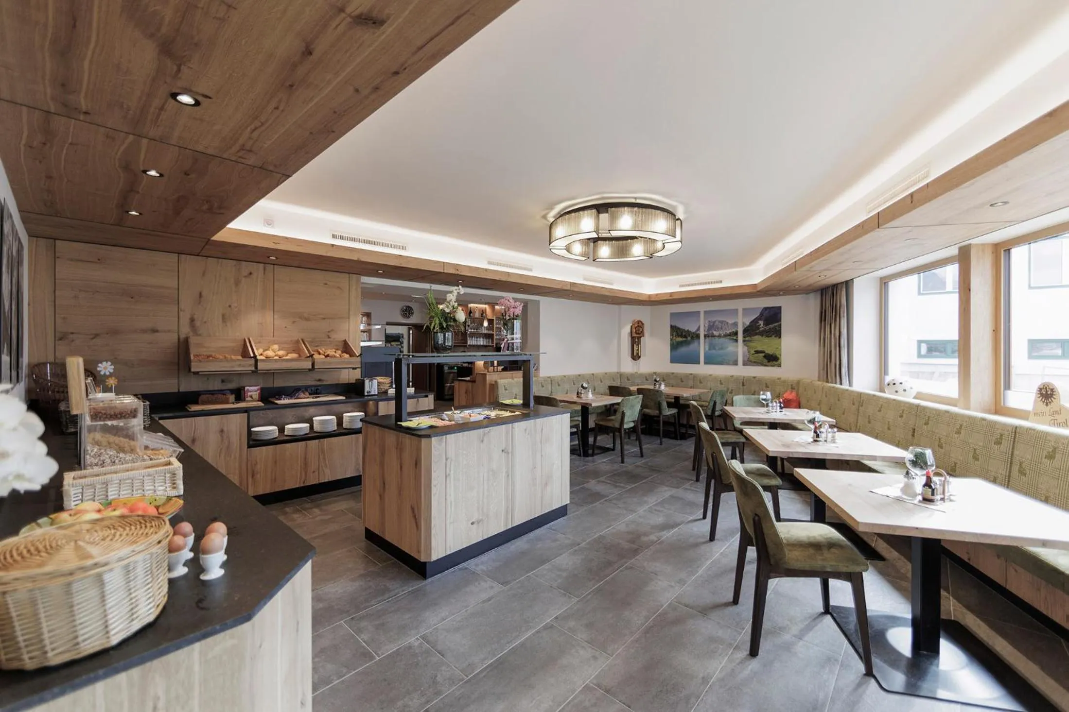 Restaurant/places to eat in Hotel Neuwirt