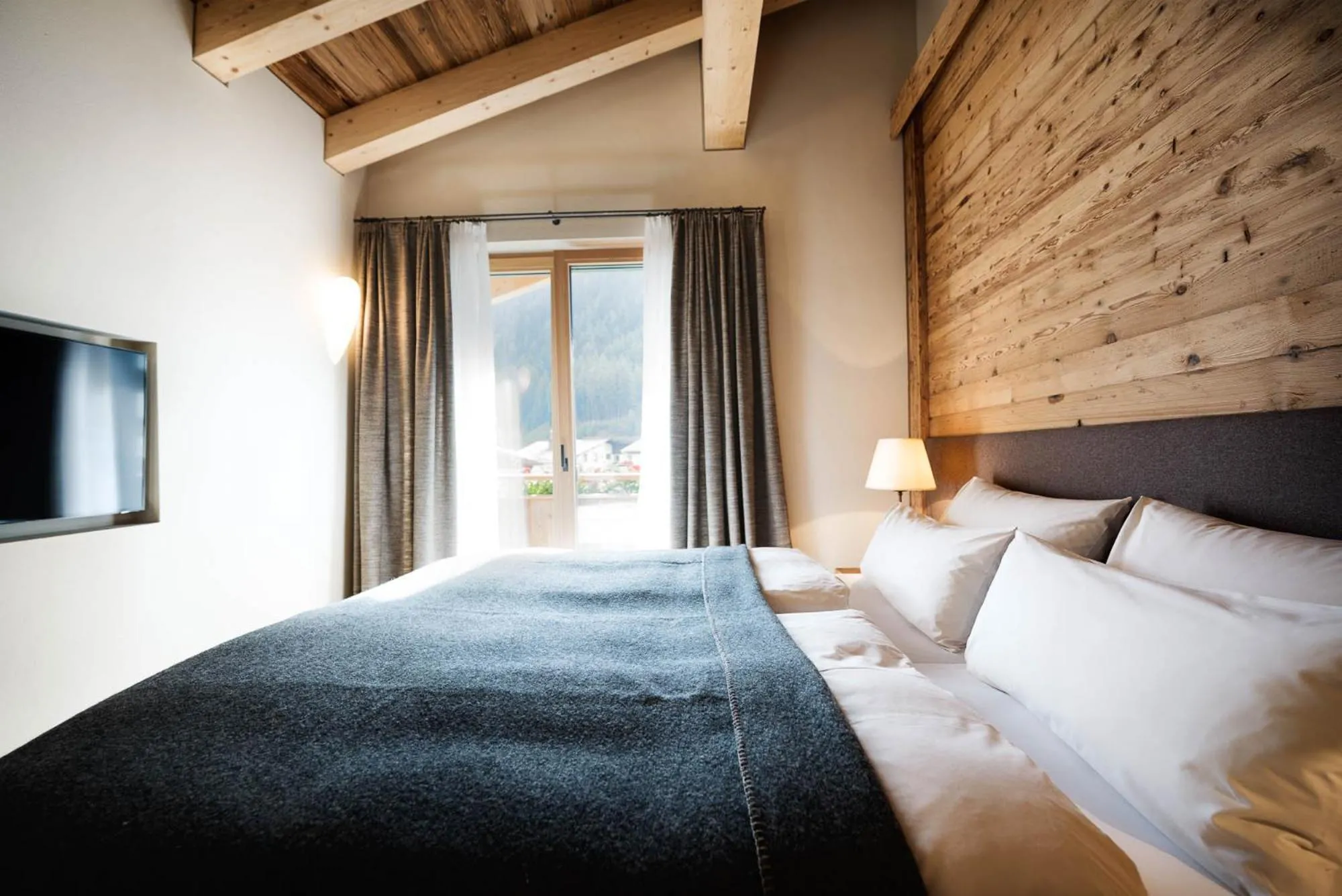 Bed in Galzig Lodge